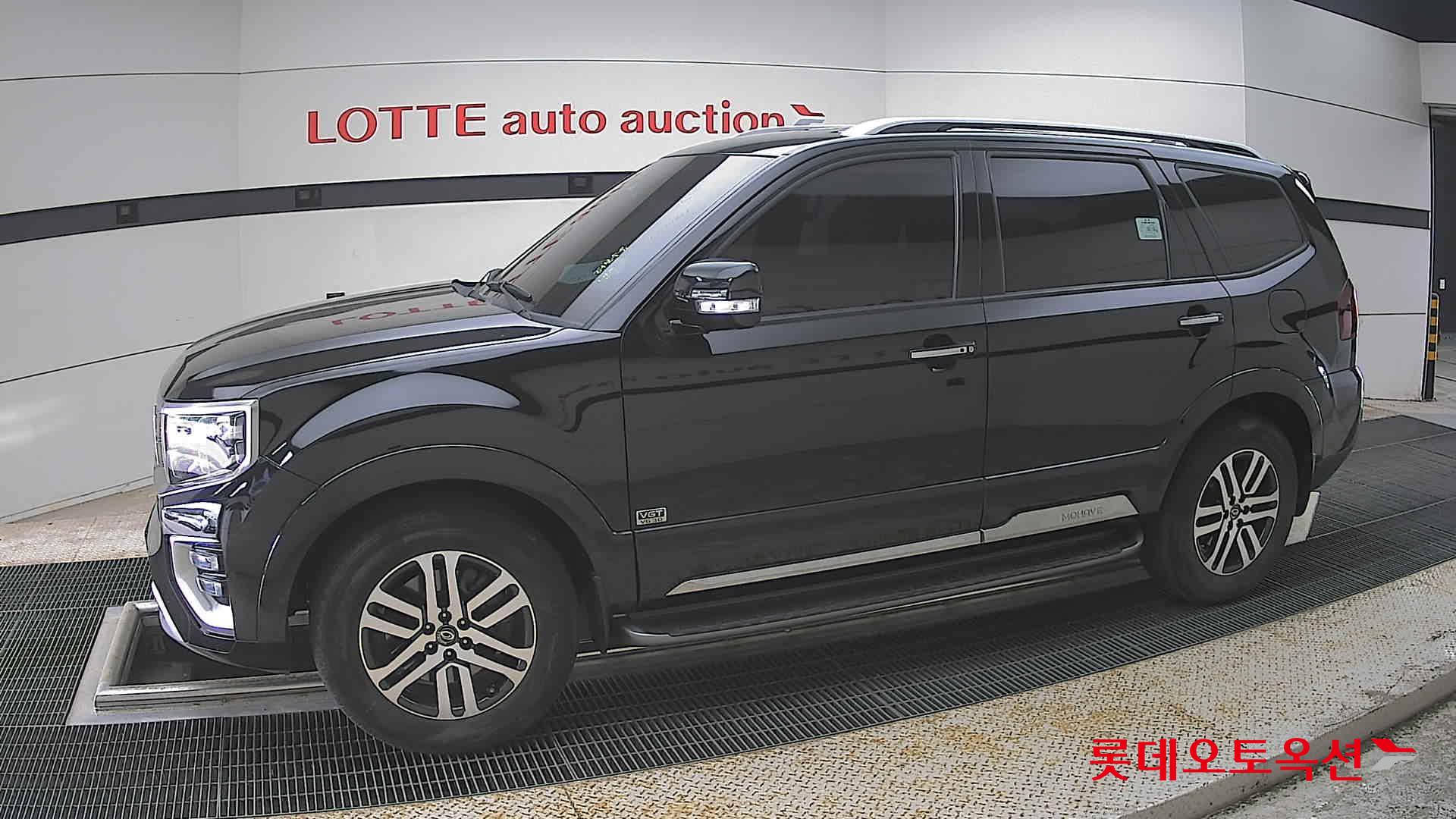 Kia Mohave - 12