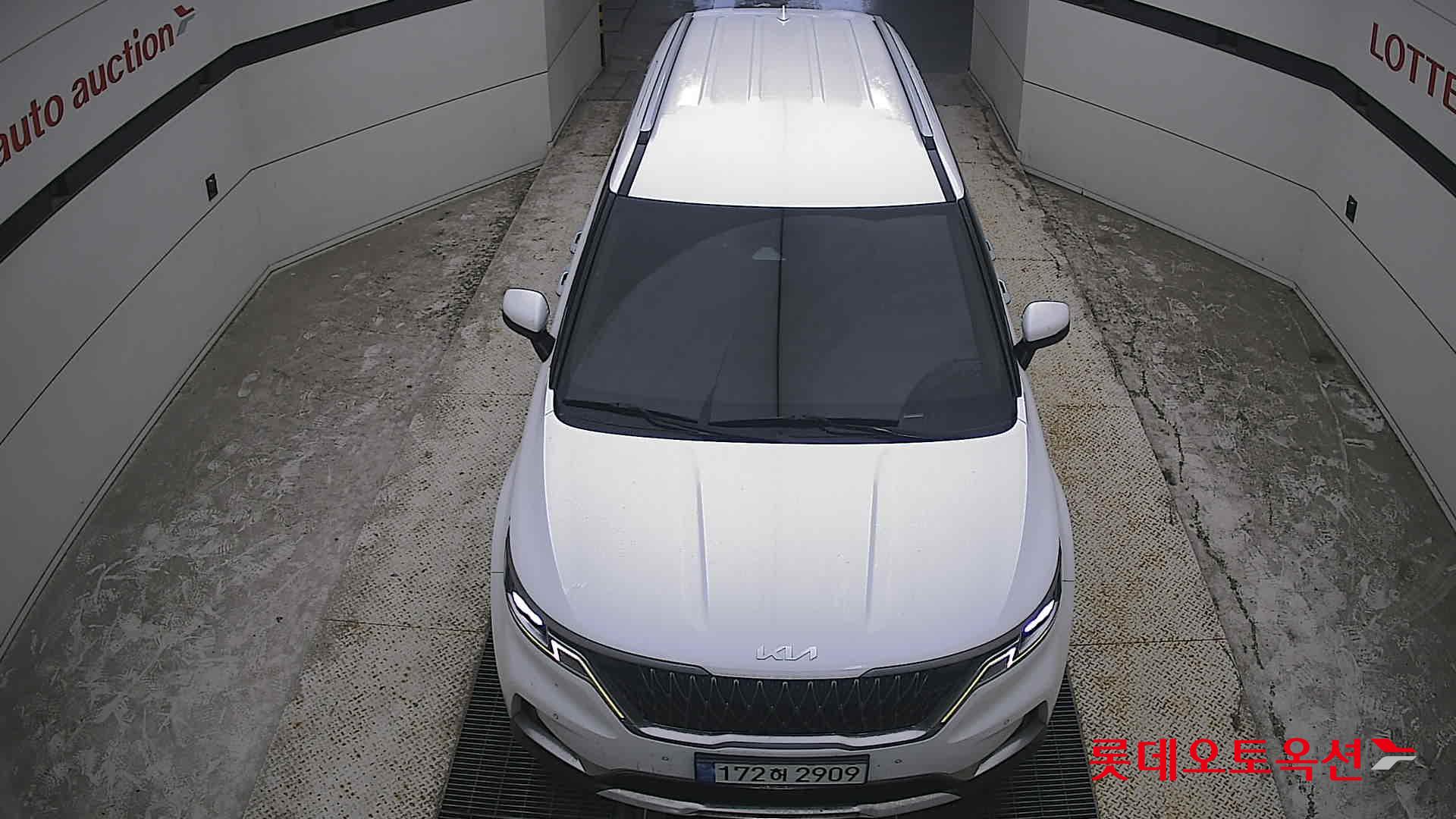 2023 - kia carnival