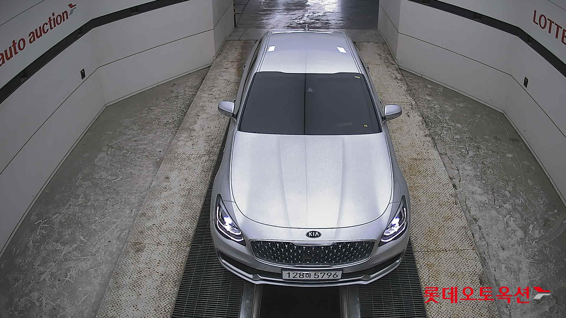 Kia K9 - 7