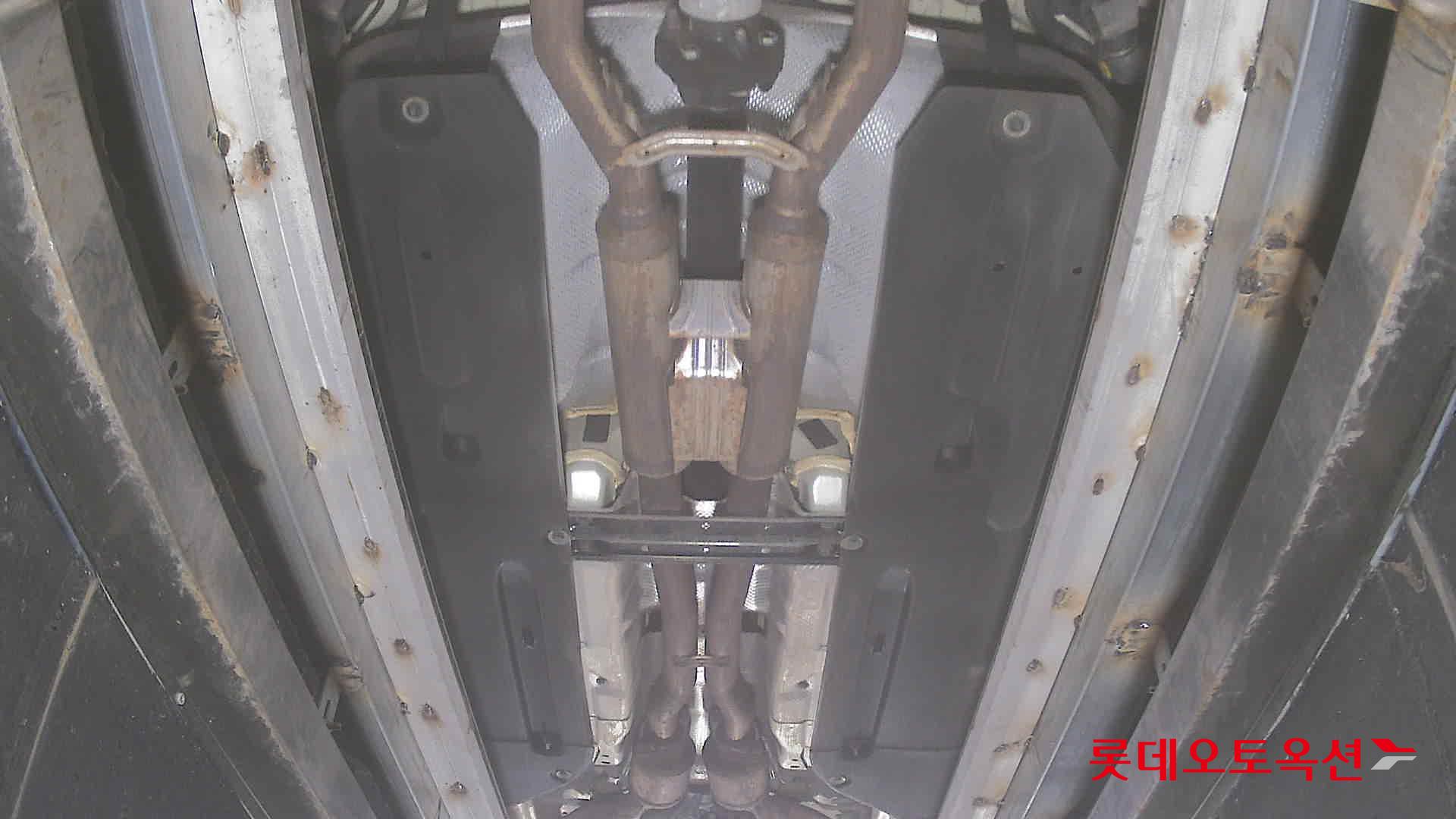 Kia K9 - 2