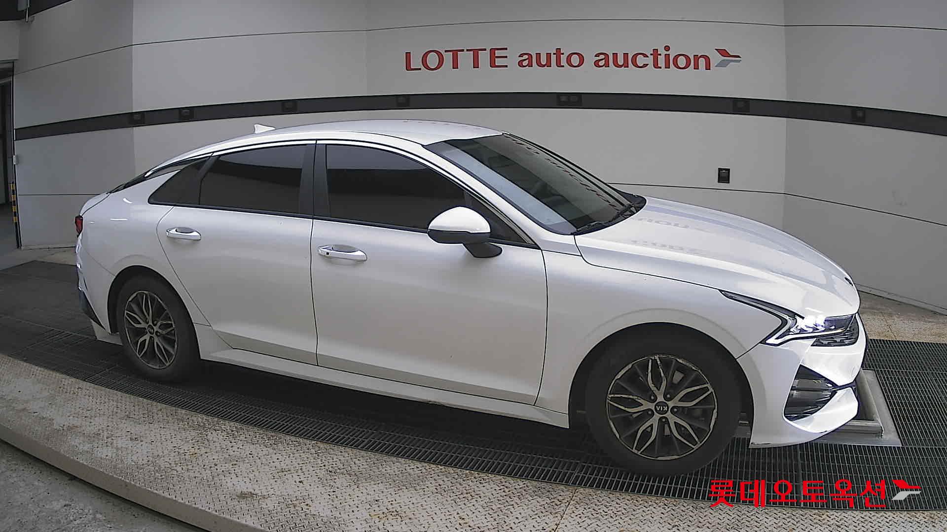 Kia K5 - 22