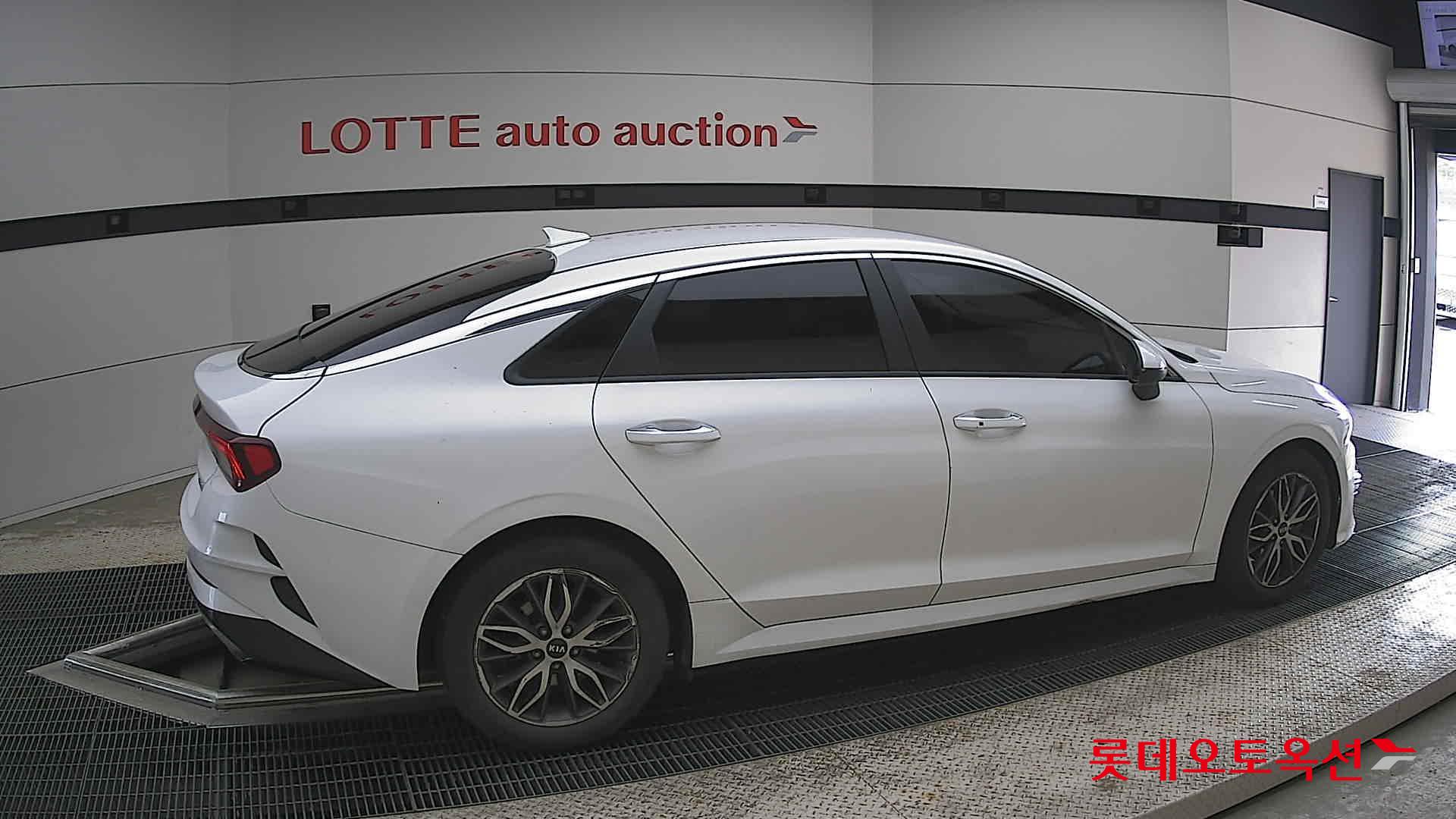 Kia K5 - 20