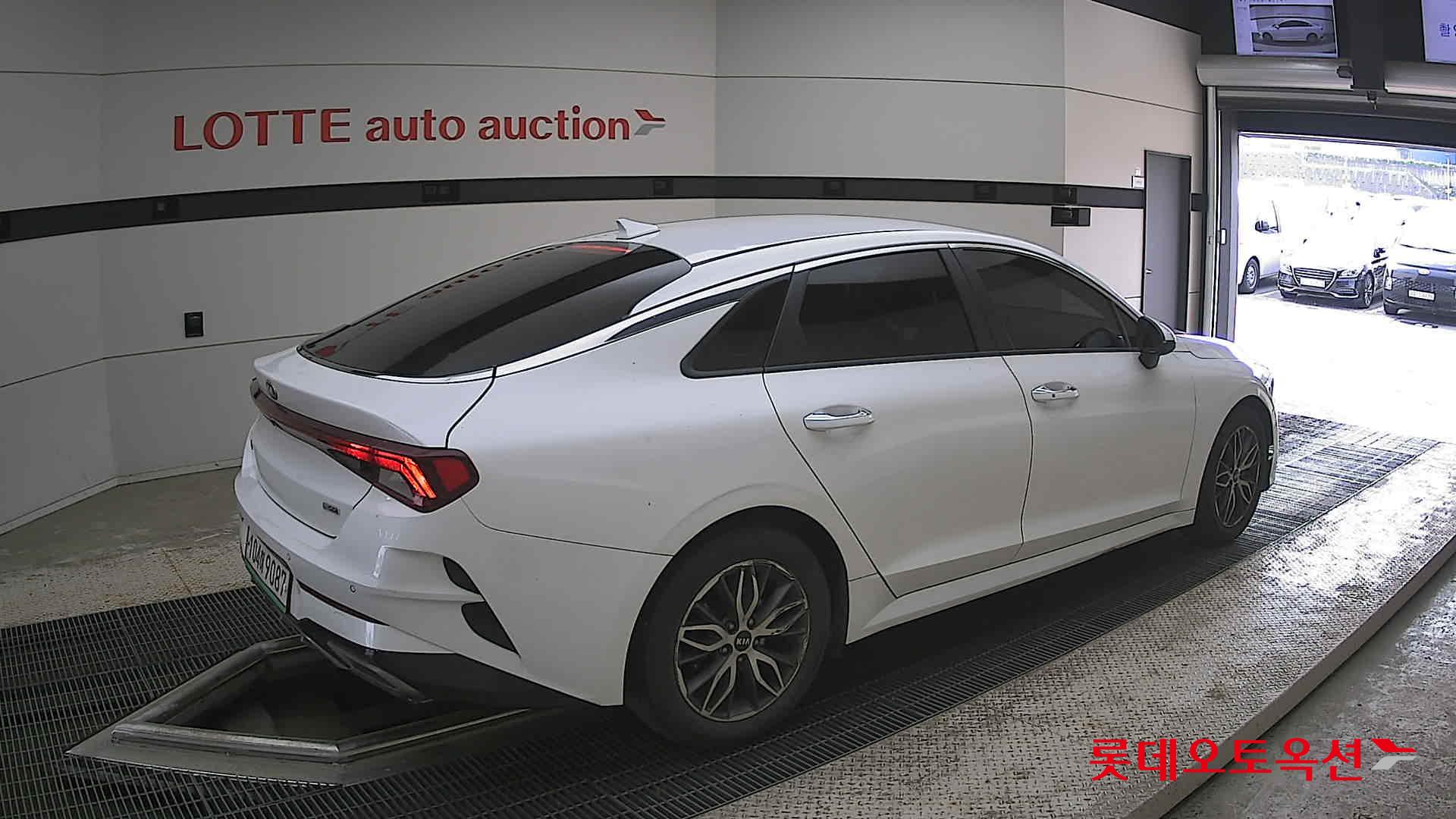 Kia K5 - 19