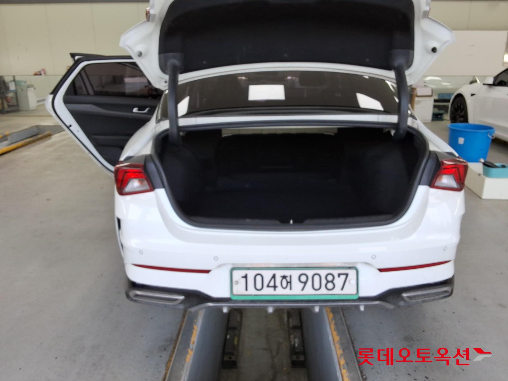 Kia K5 - 9