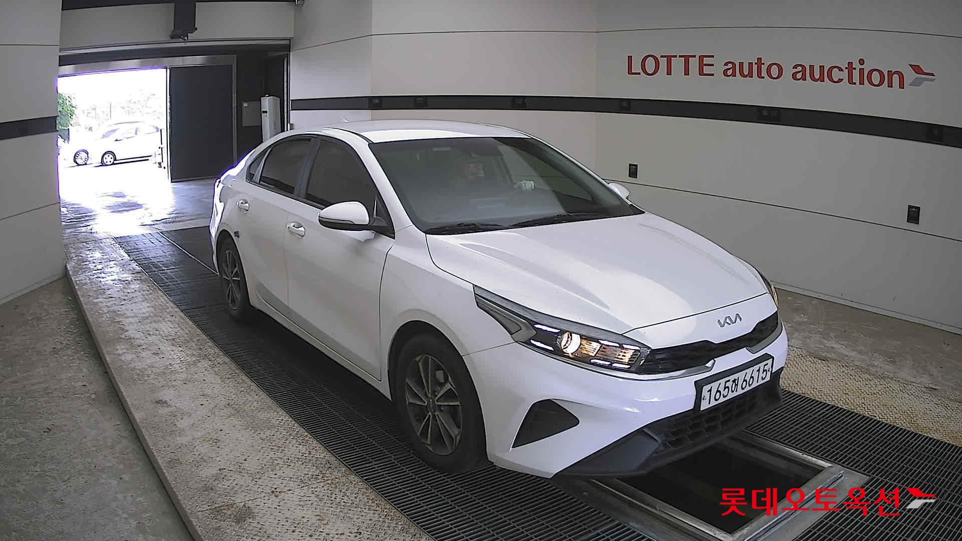 Kia K3 - 6