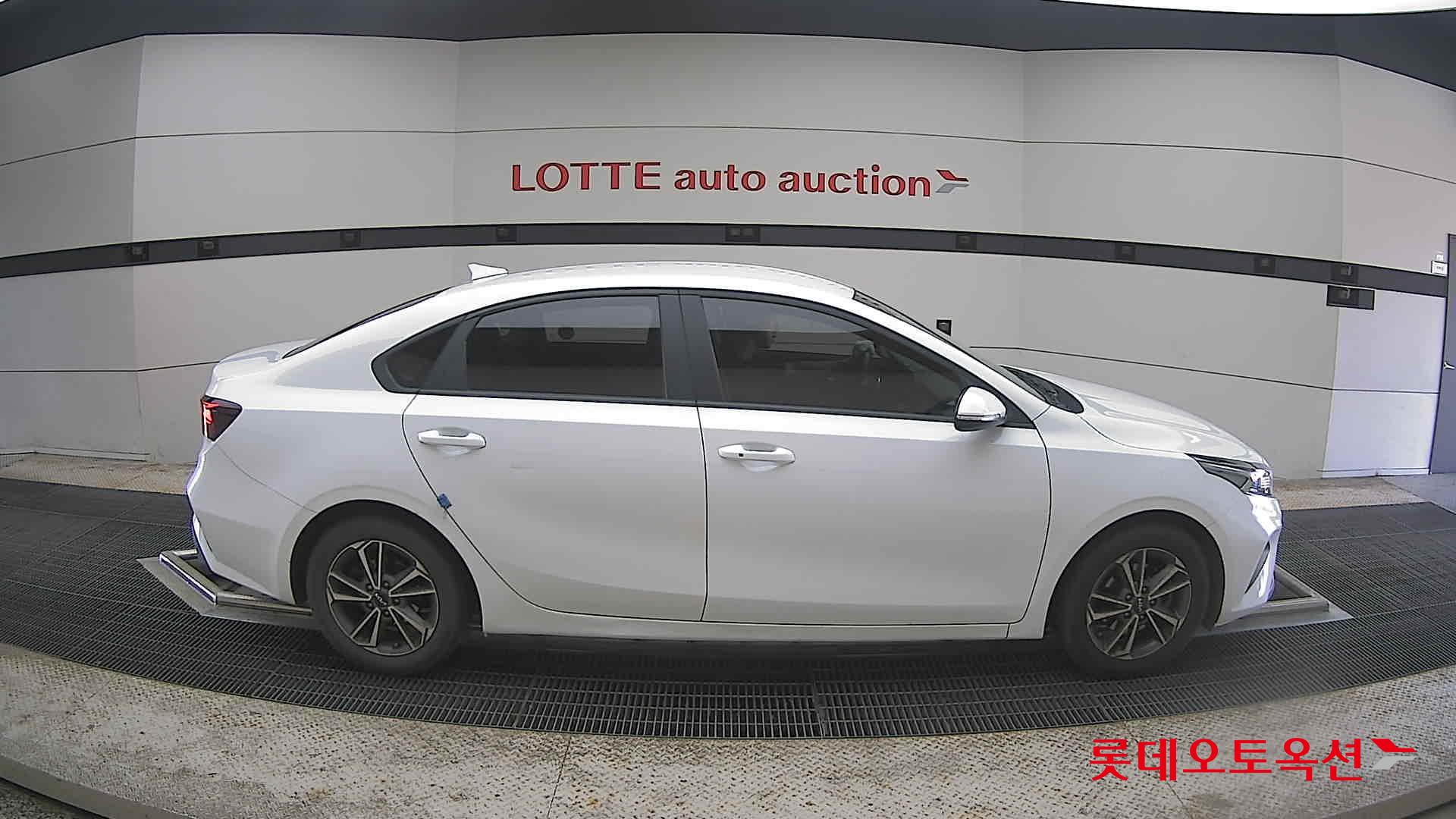 Kia K3 - 21