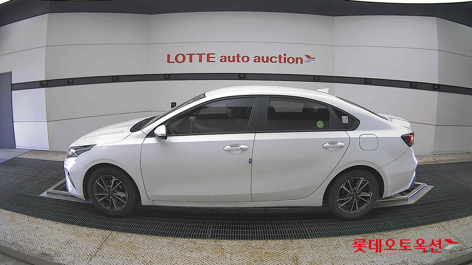 Kia K3 - 13