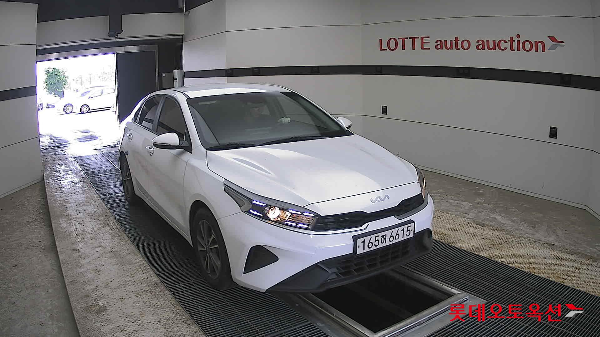 Kia K3 - 24