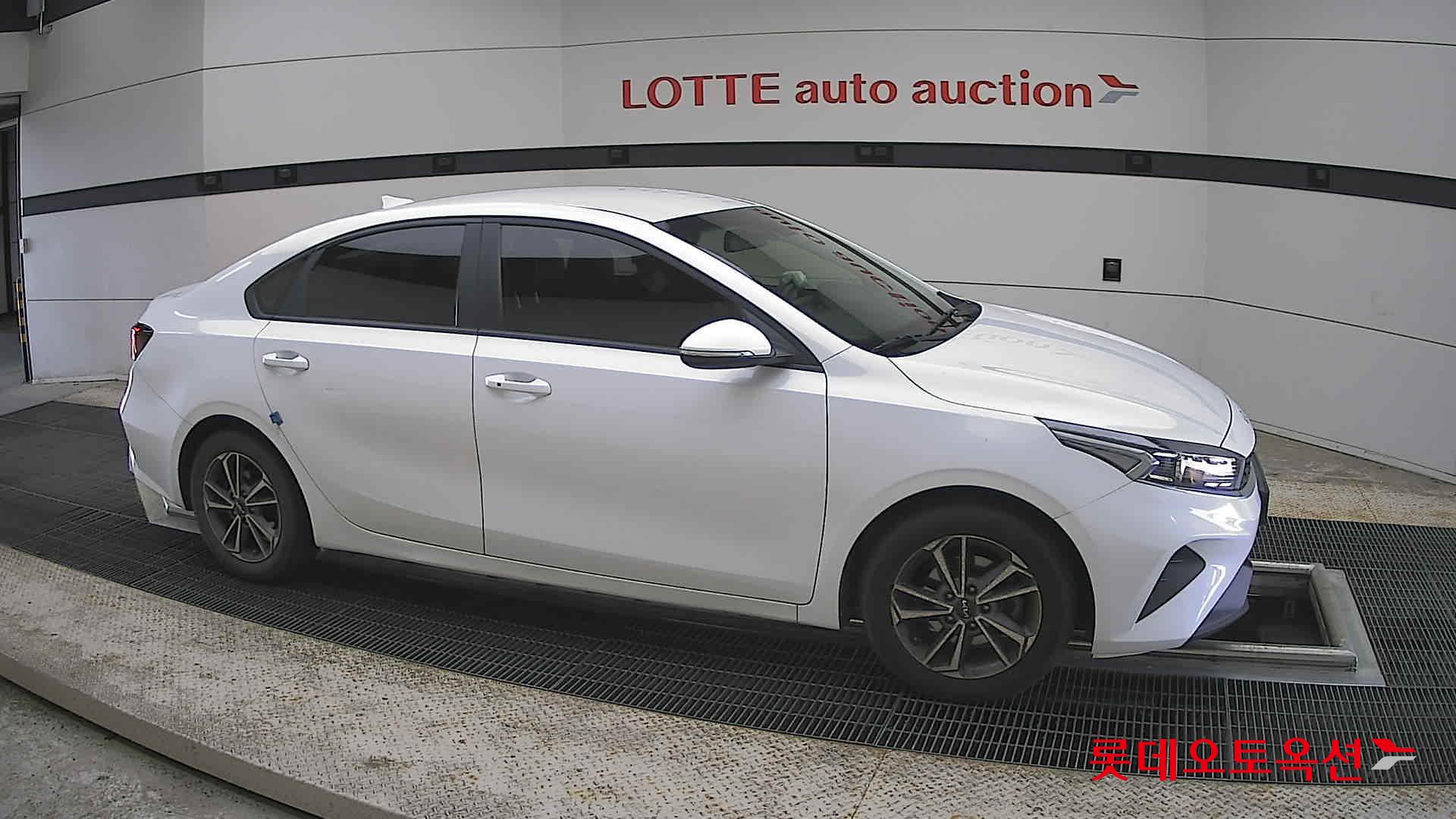 Kia K3 - 22