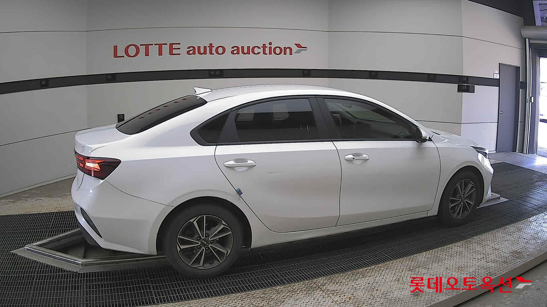 Kia K3 - 20