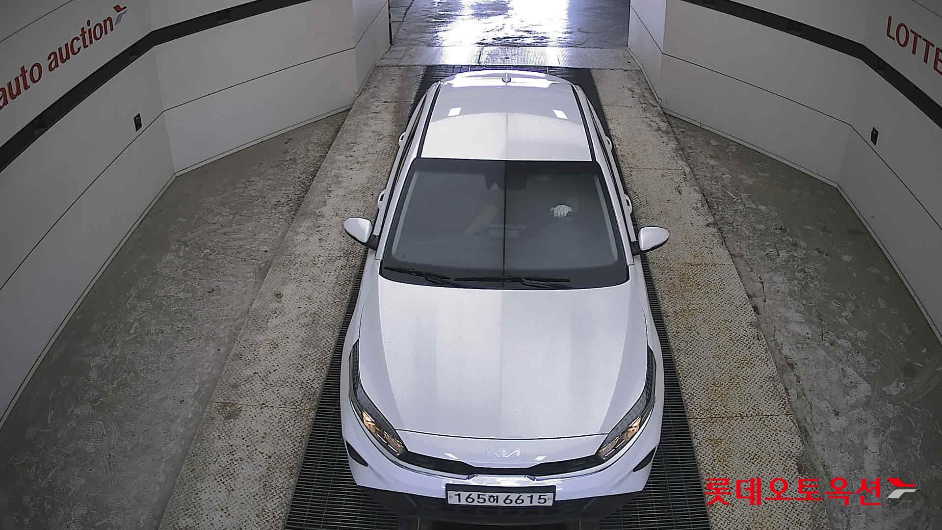 Kia K3 - 7