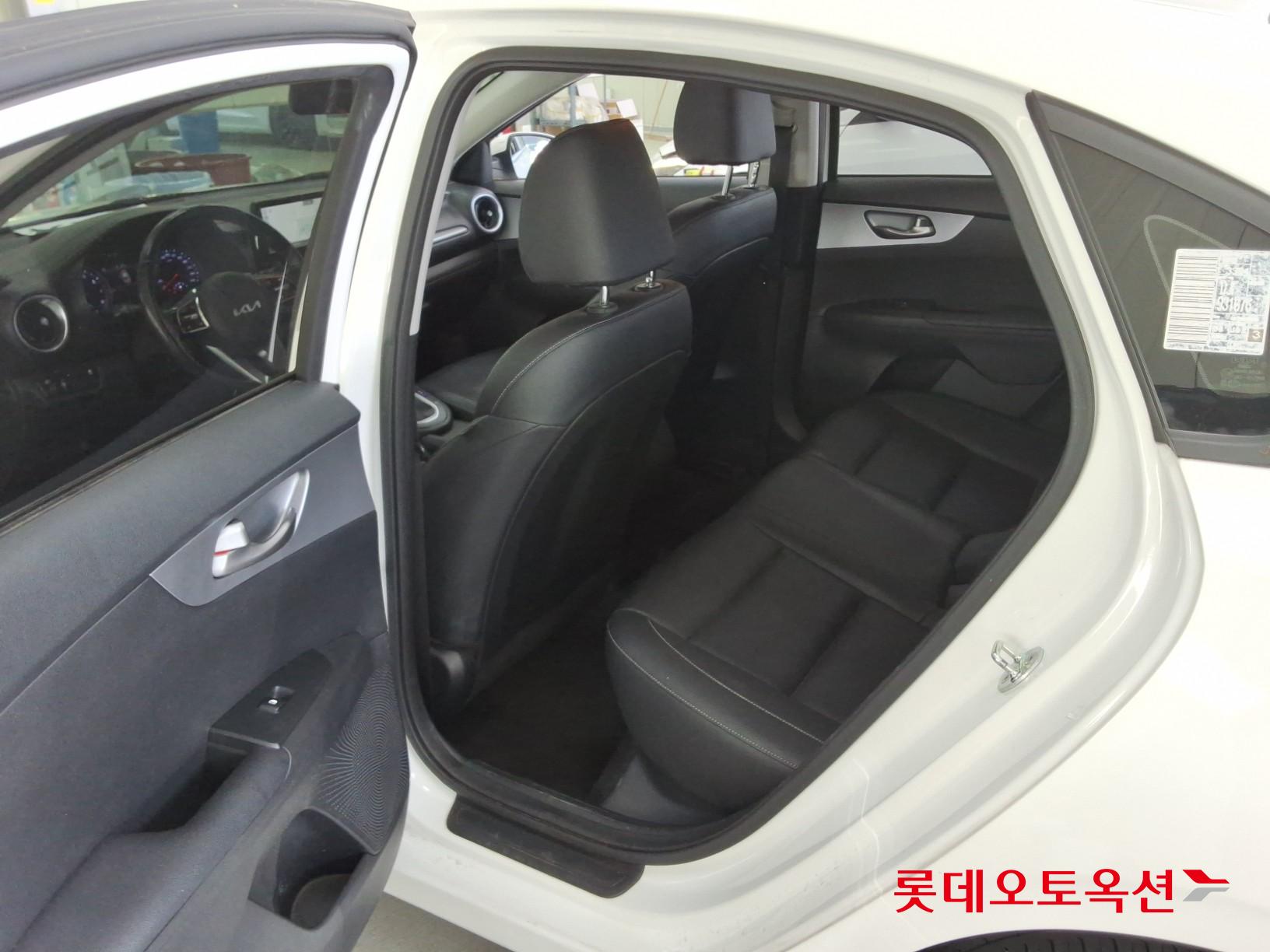 Kia K3 - 36