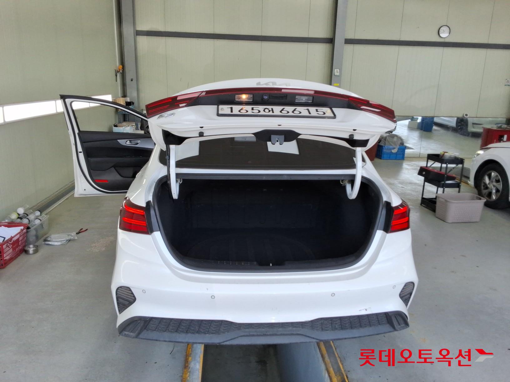 Kia K3 - 9