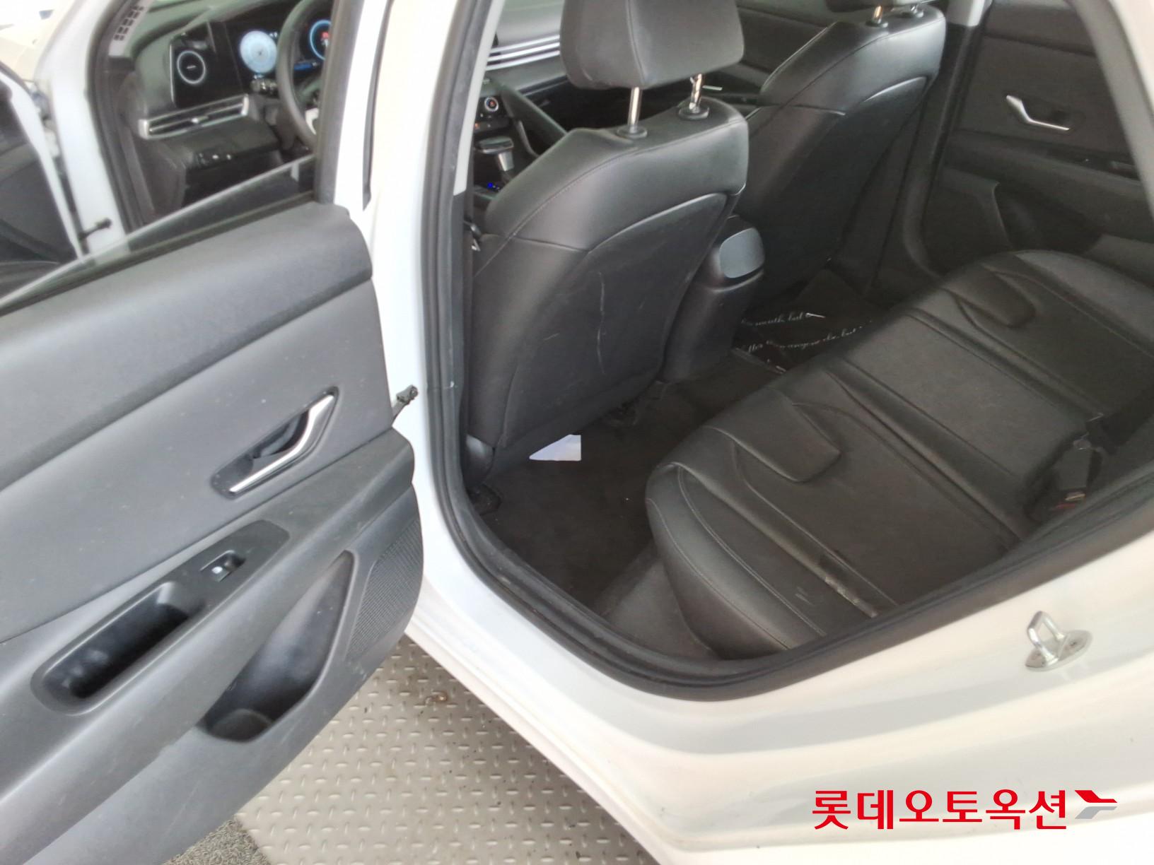 현대자동차 아반떼 - 38