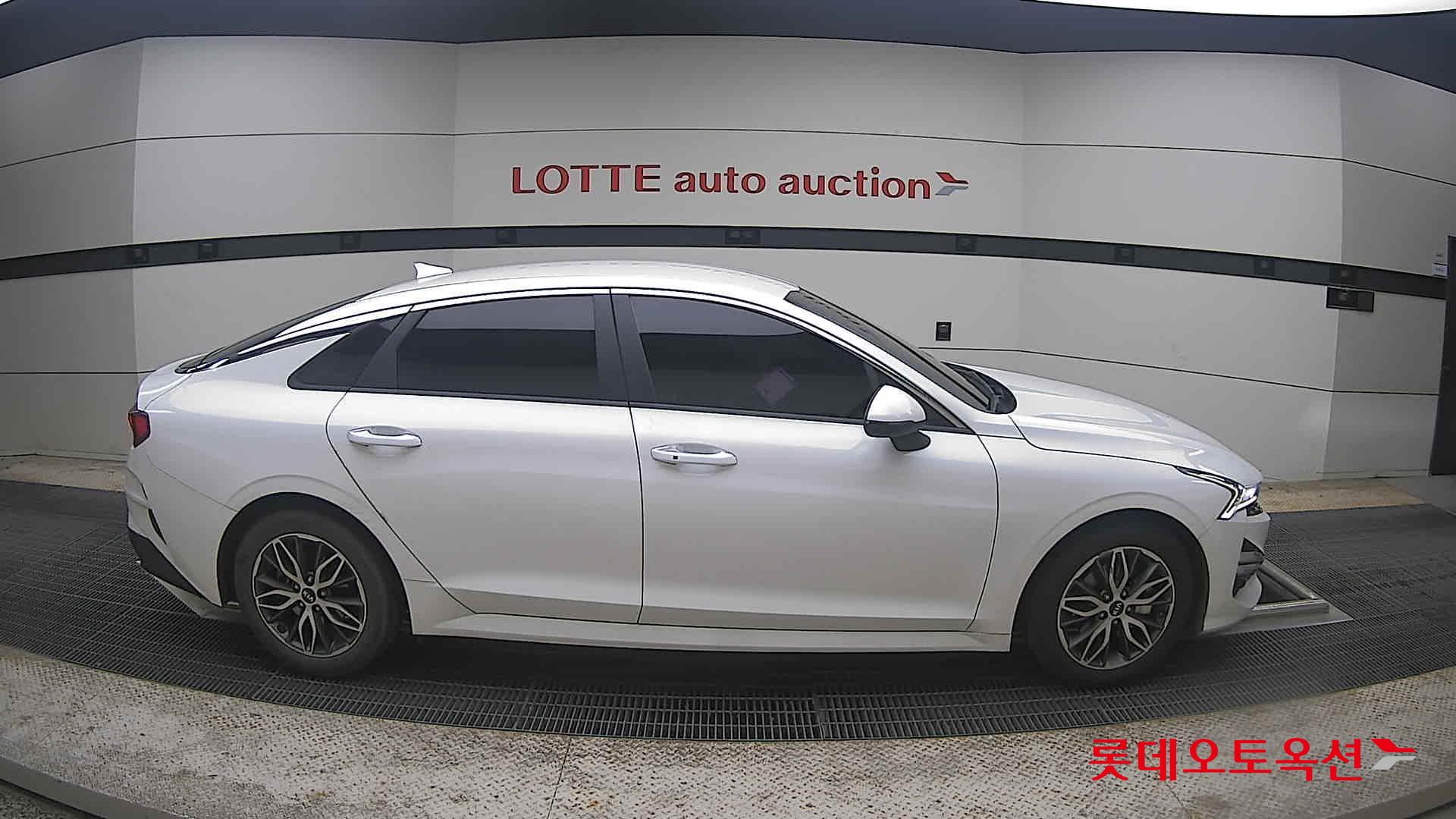 Kia K5 - 21