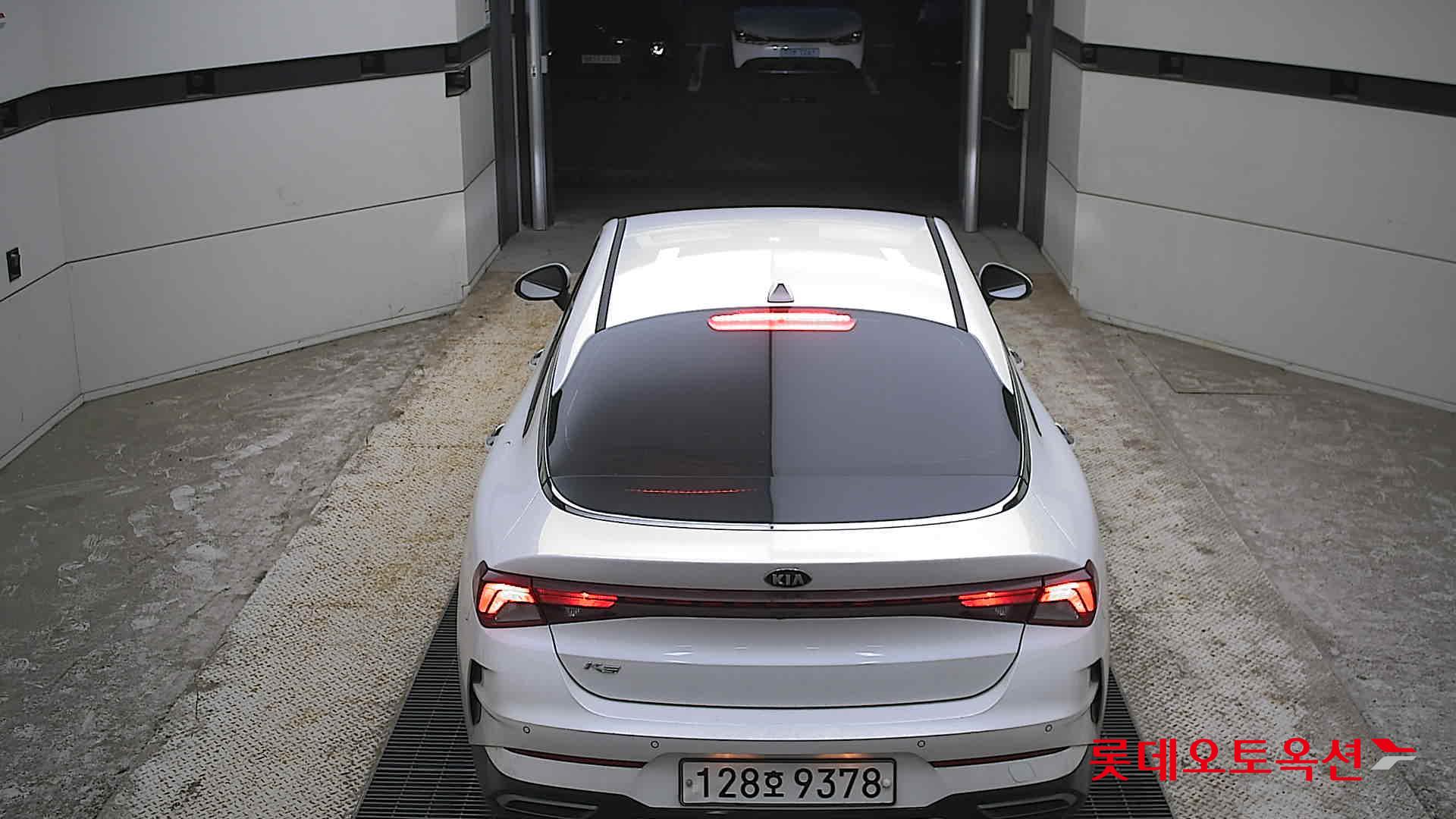 Kia K5 - 17