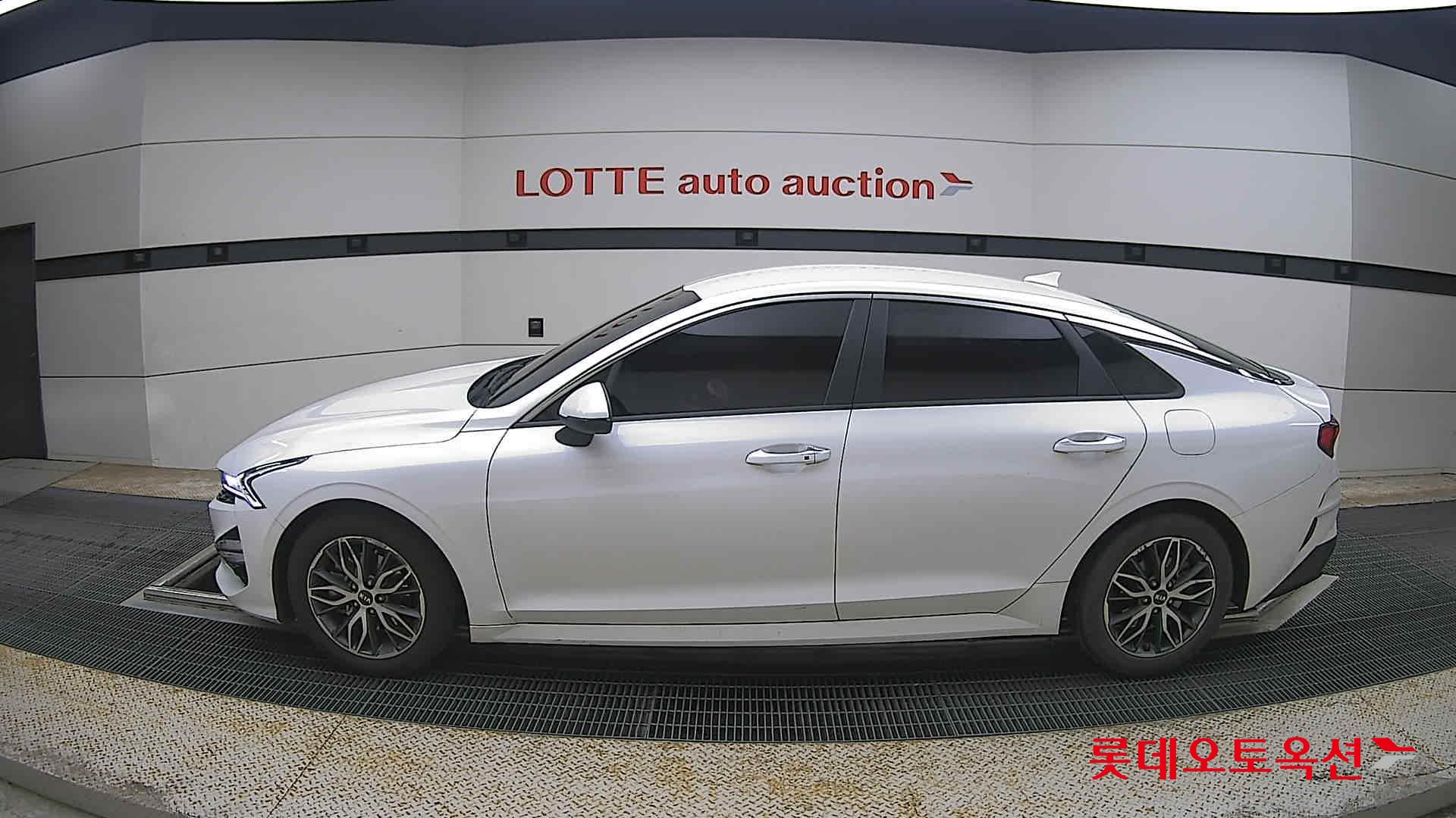 Kia K5 - 13