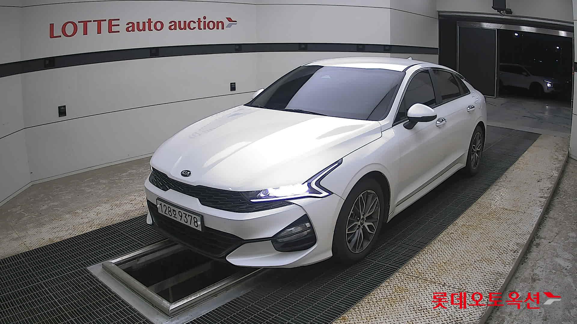 Kia K5 - 3