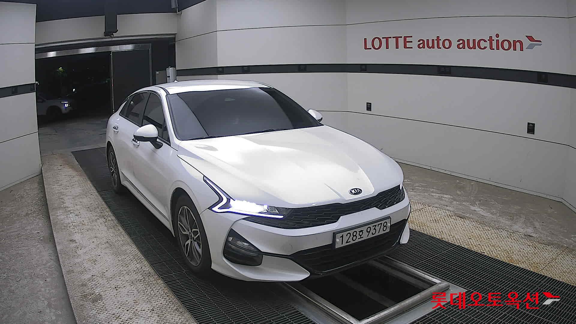 Kia K5 - 24