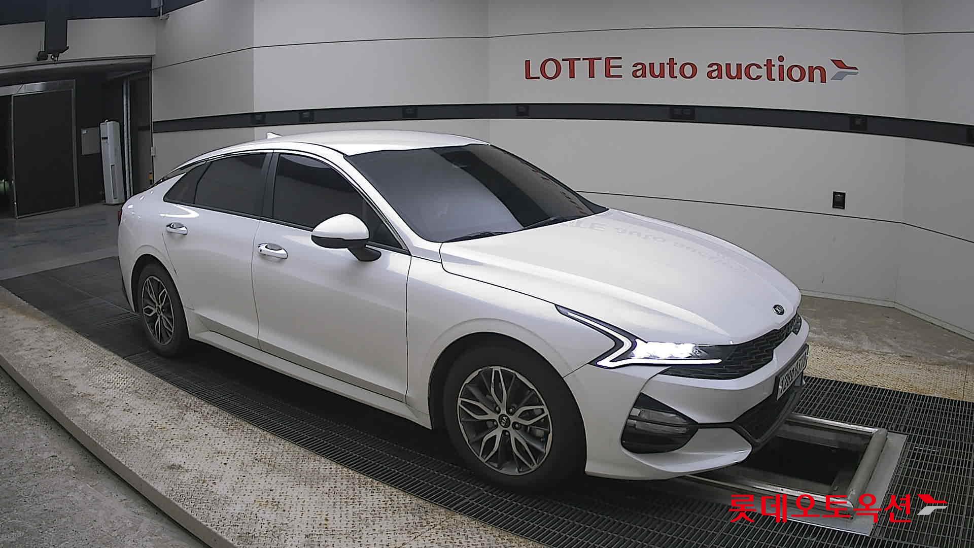 Kia K5 - 23