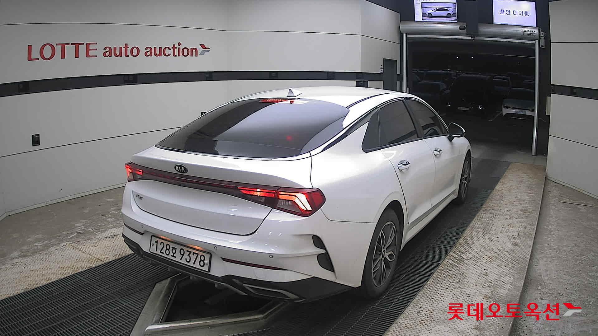 Kia K5 - 18