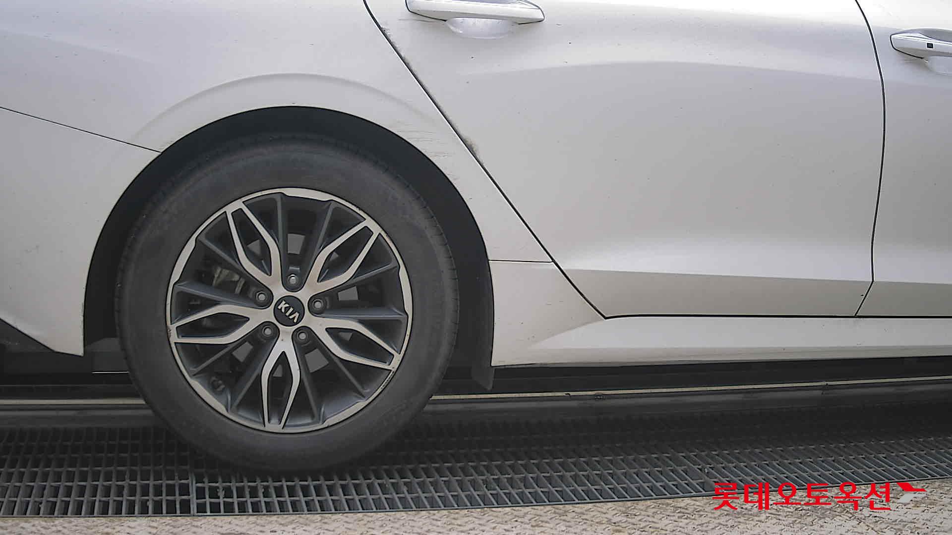 Kia K5 - 28