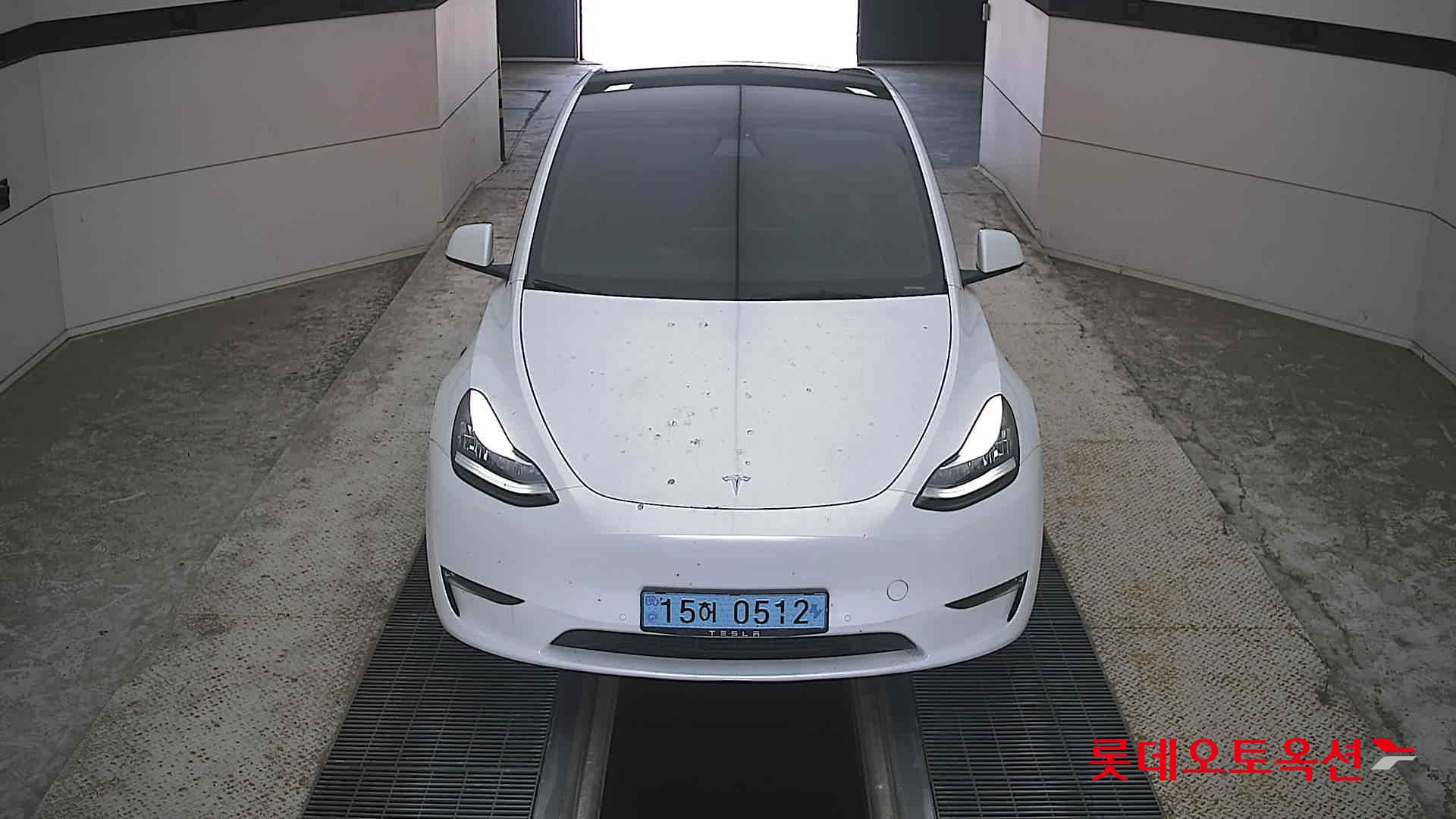 TESLA MODEL Y RANGE (E)