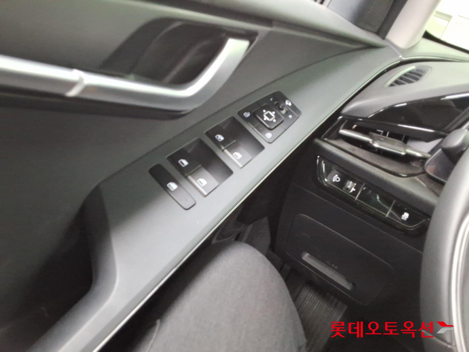 2023 - kia niro