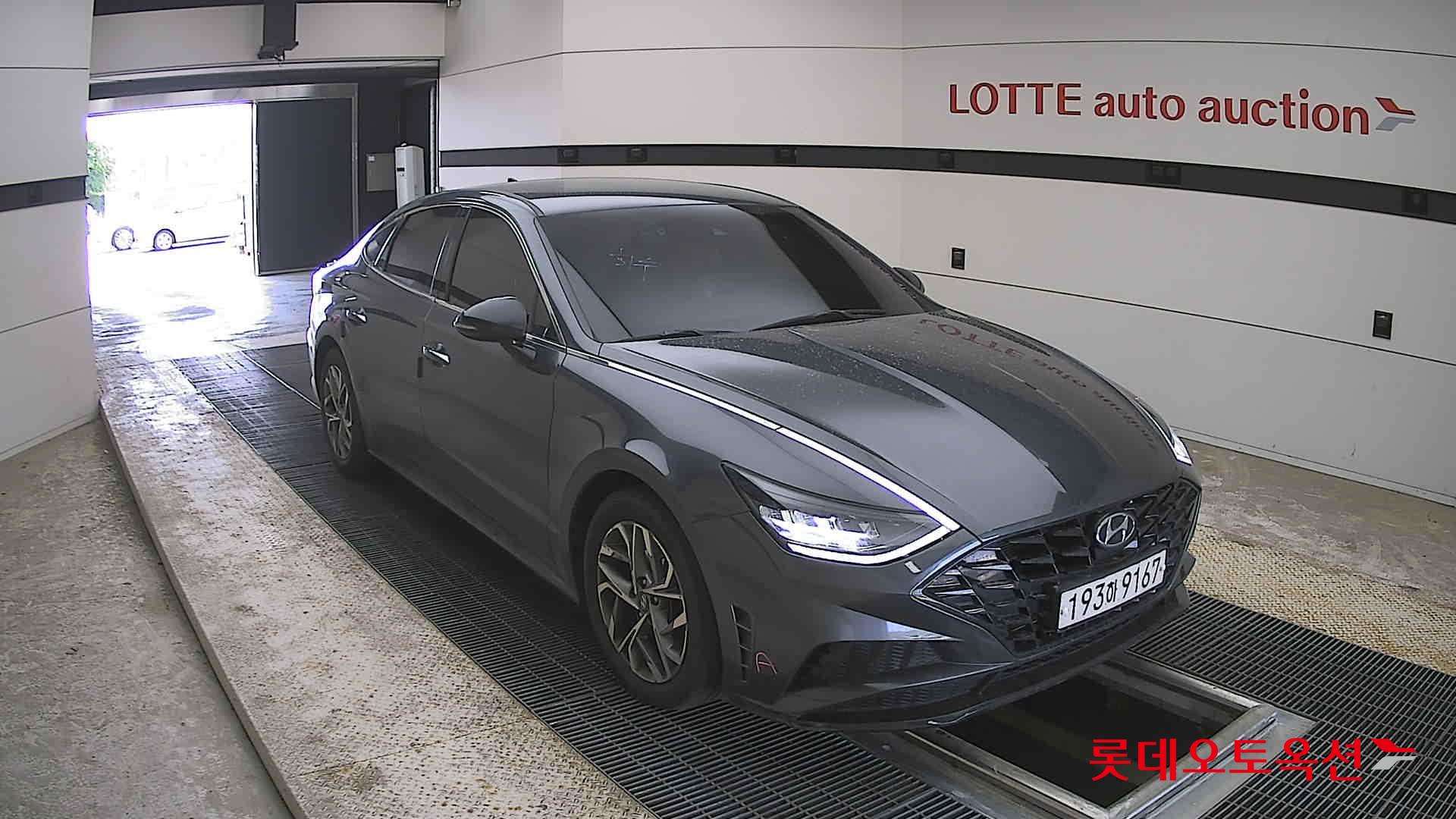 Hyundai Sonata - 6
