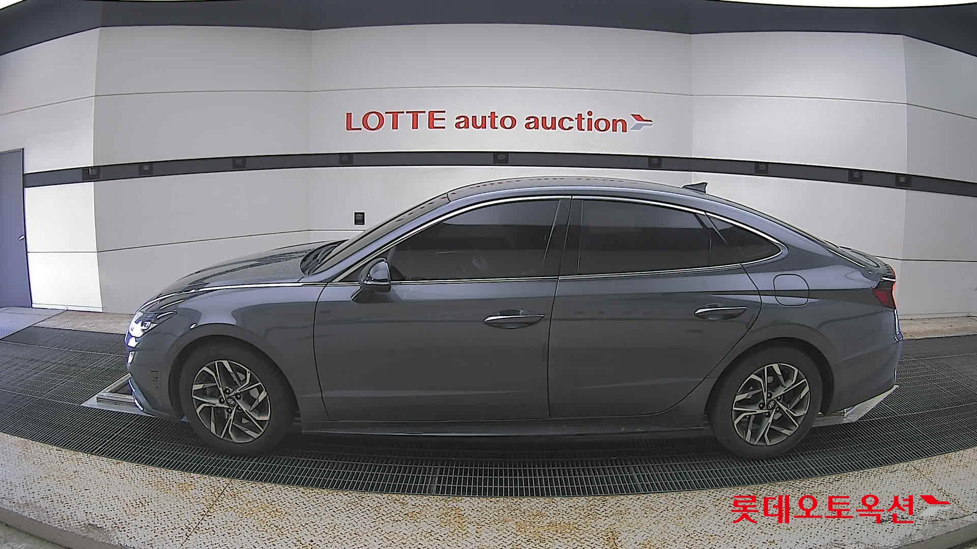 Hyundai Sonata - 13