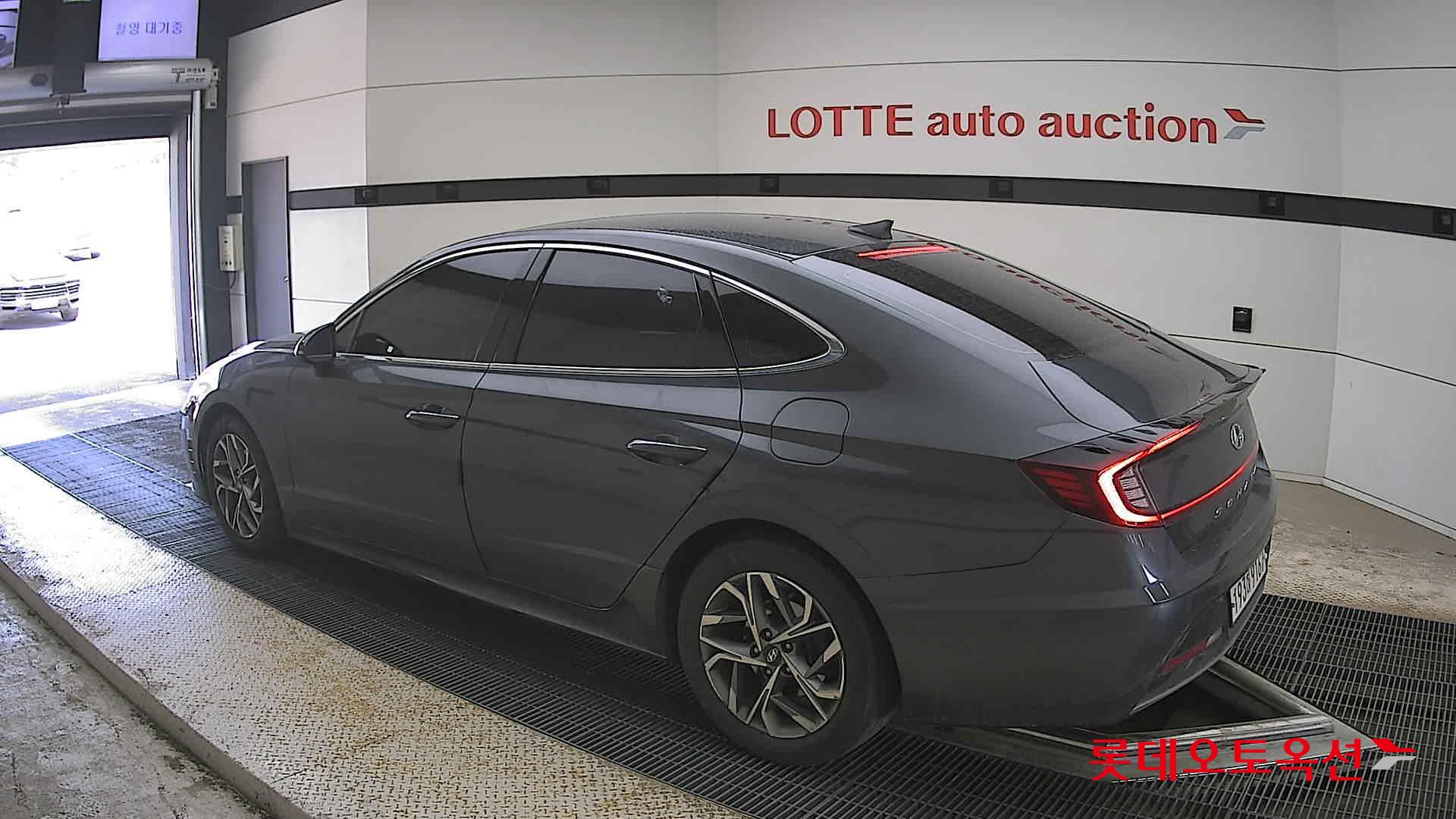 Hyundai Sonata - 15