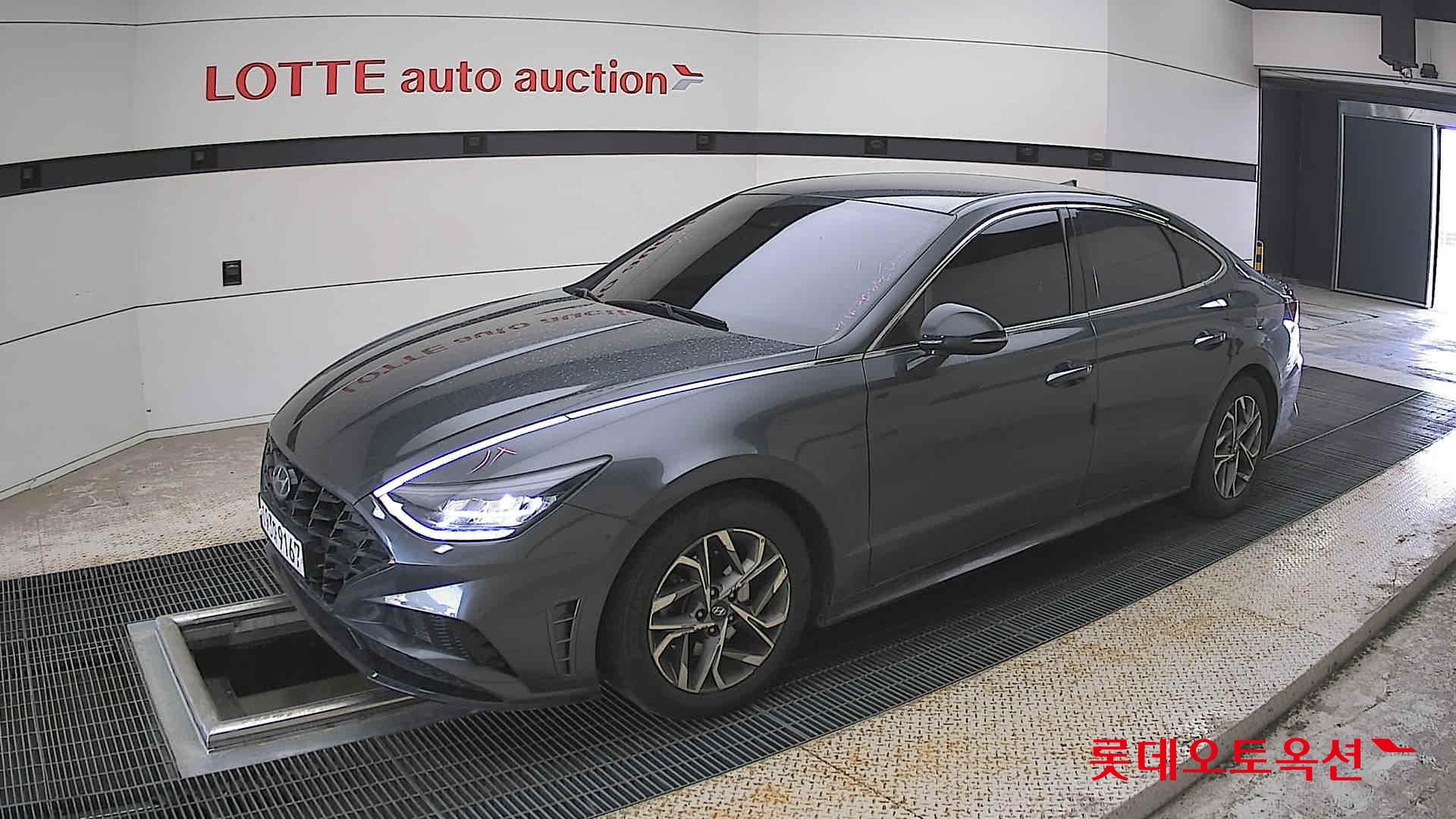 Hyundai Sonata - 11