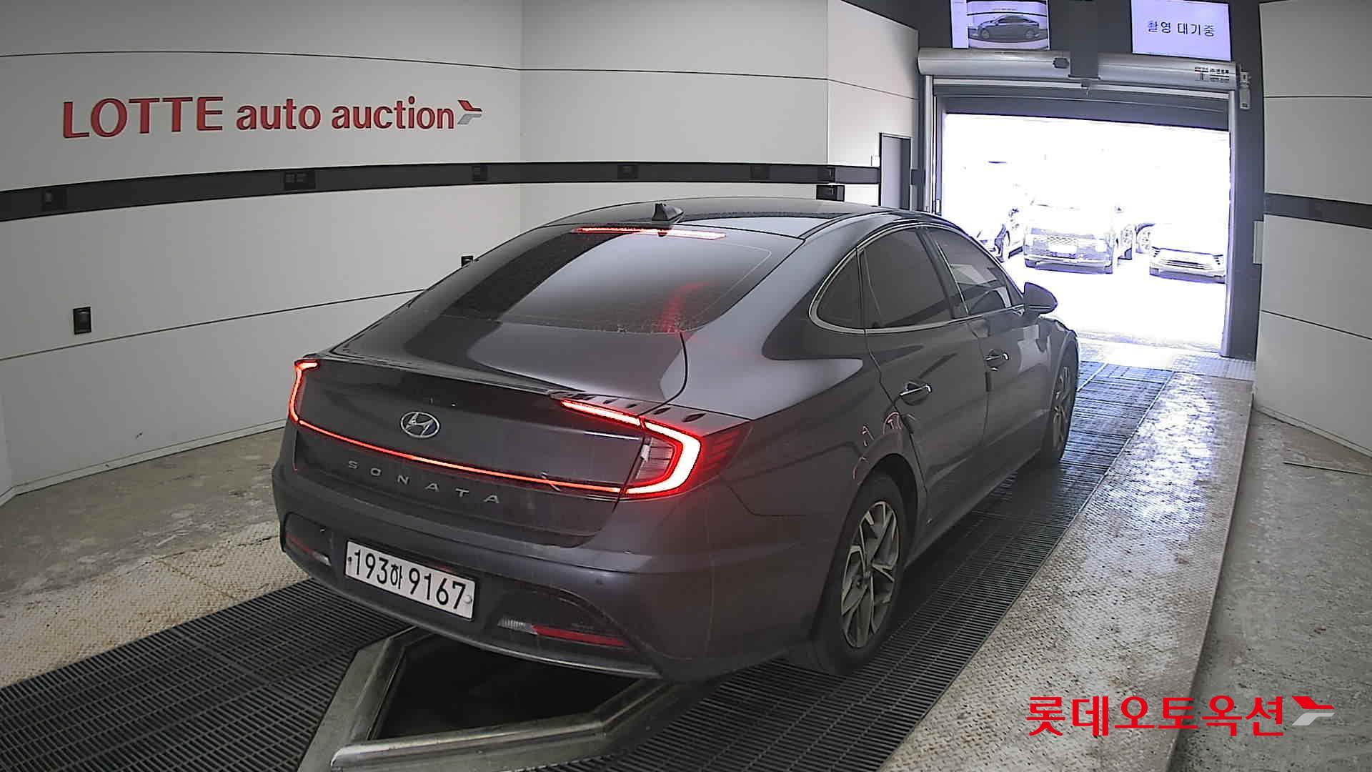 Hyundai Sonata - 18