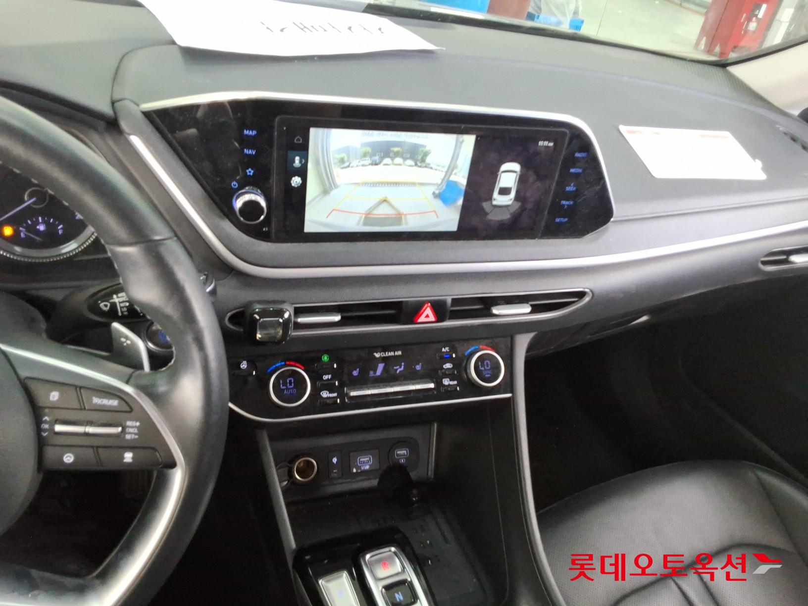 Hyundai Sonata - 31