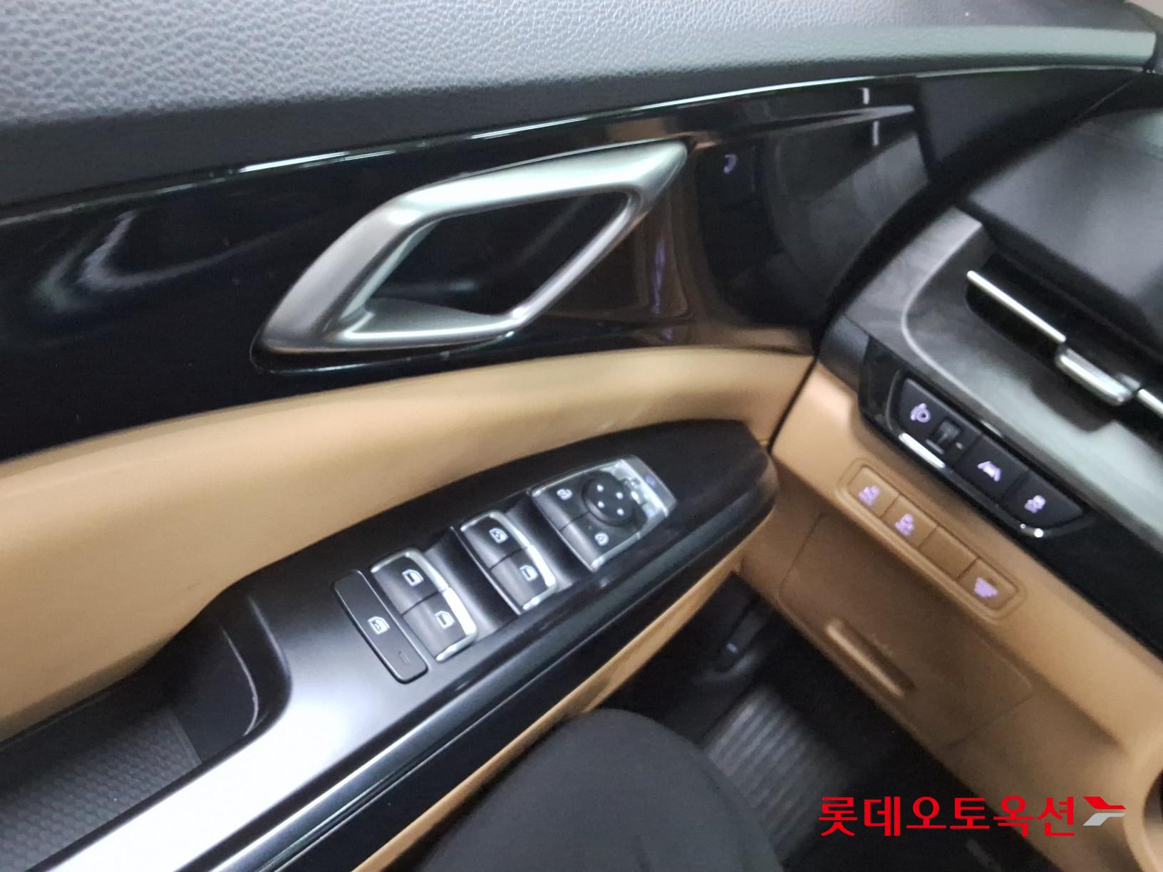 2023 - kia carnival
