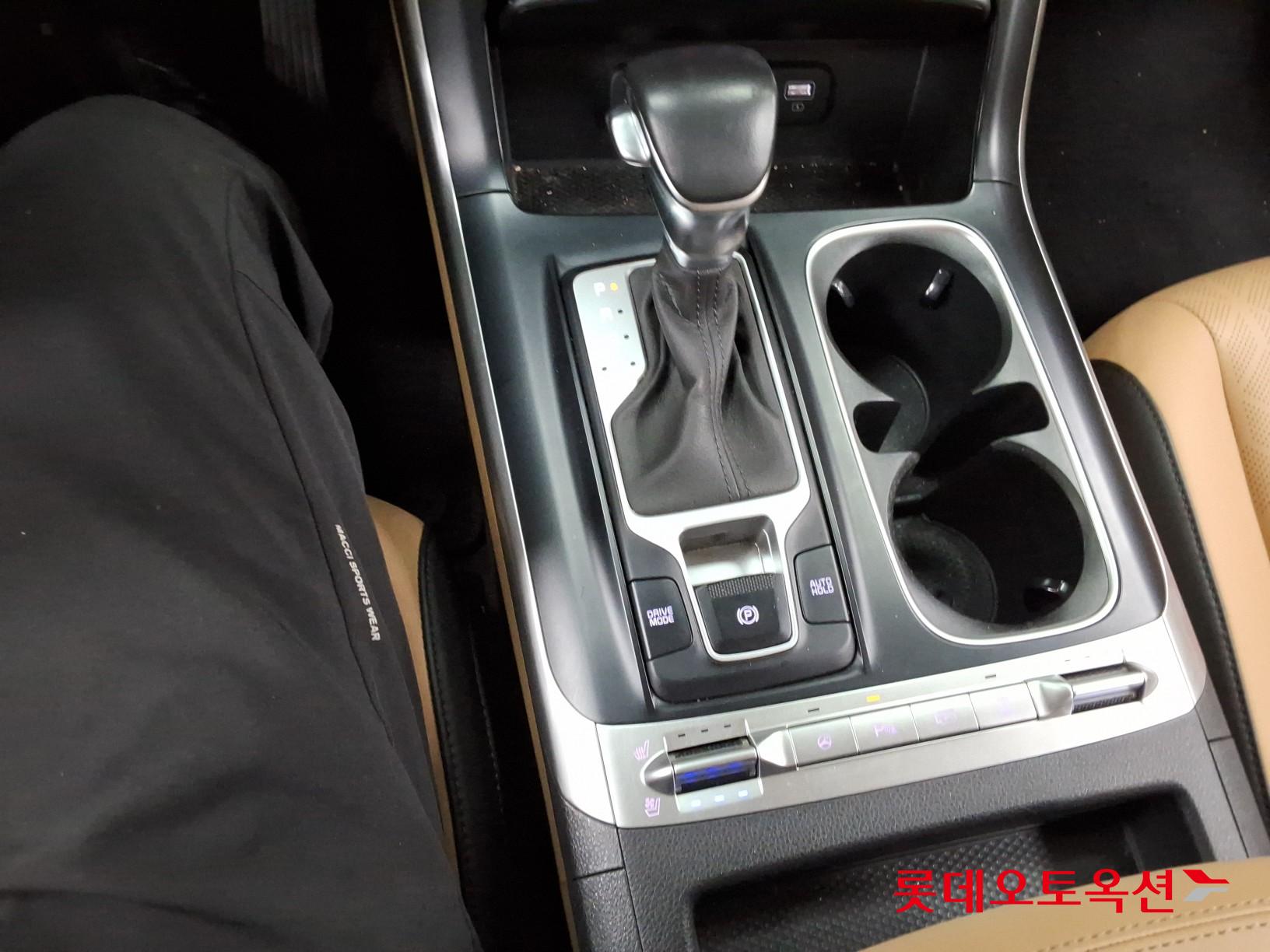 2023 - kia carnival