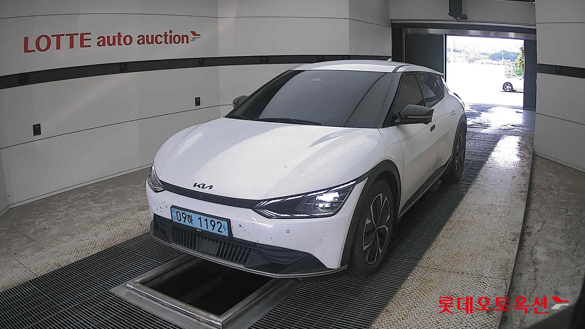 2022 - kia ev6