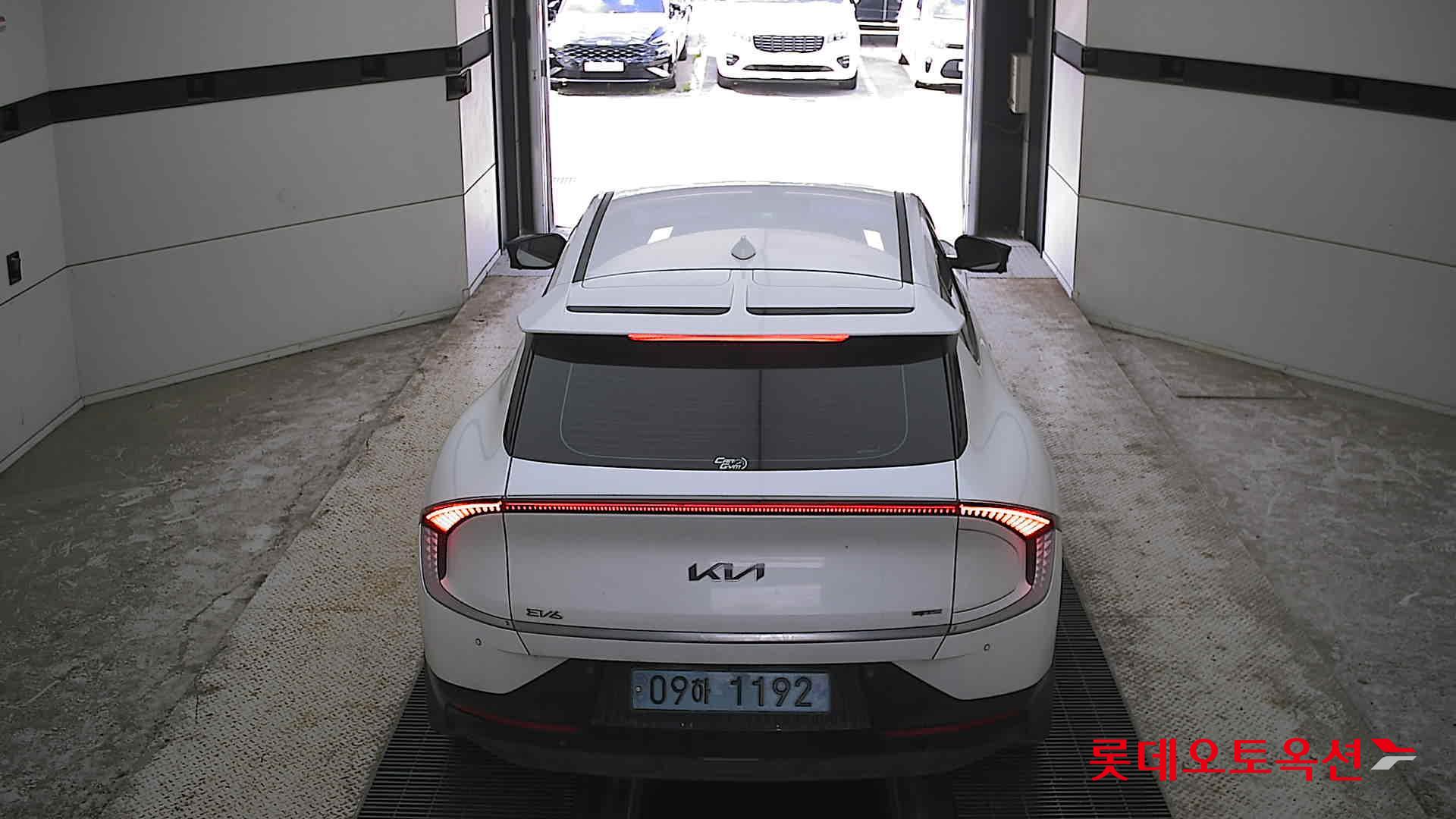 2022 - kia ev6
