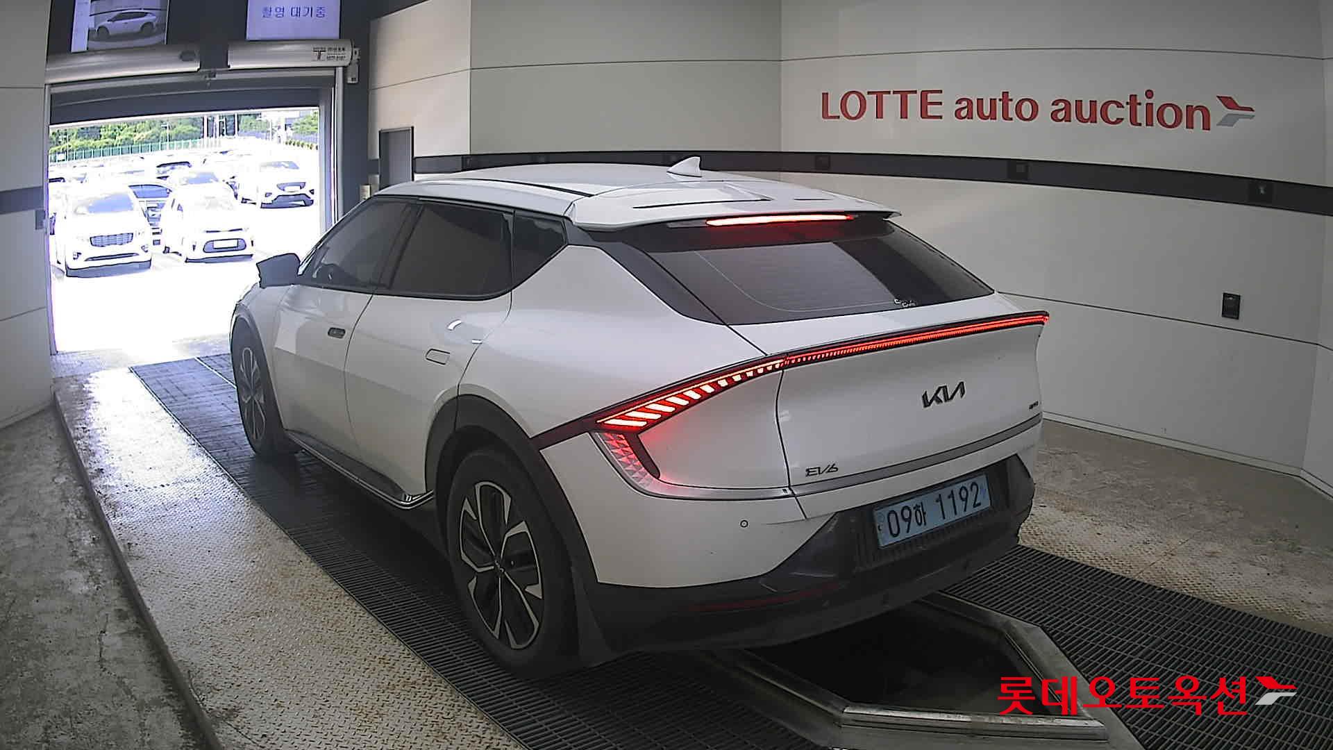 2022 - kia ev6