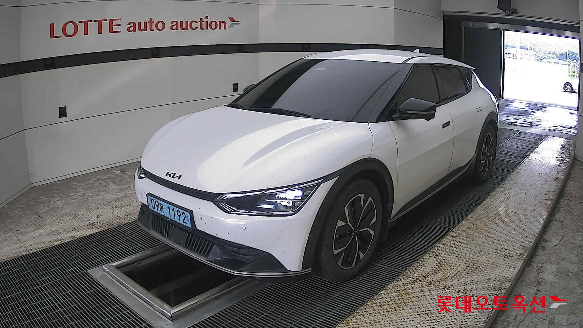 2022 - kia ev6