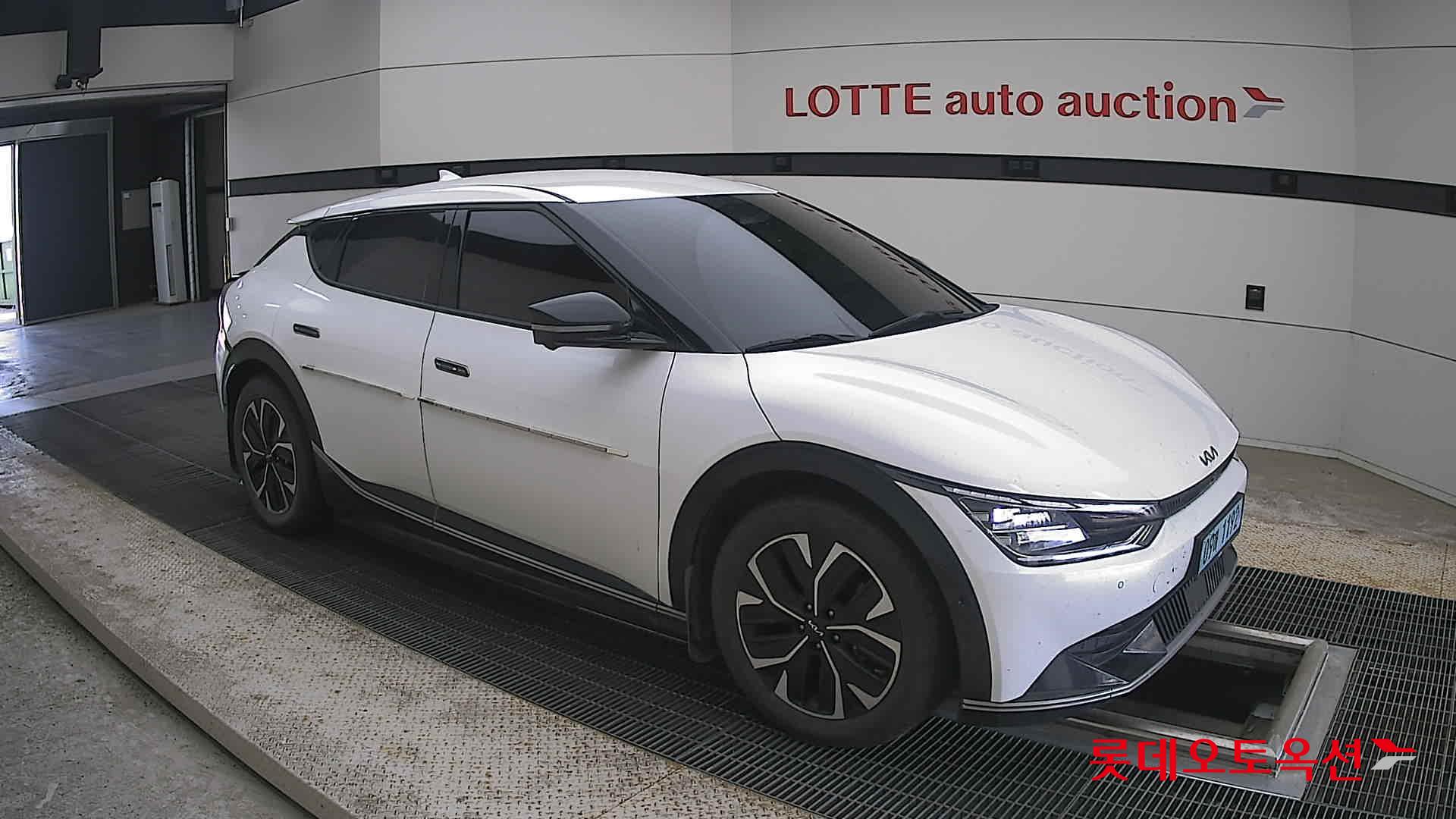2022 - kia ev6
