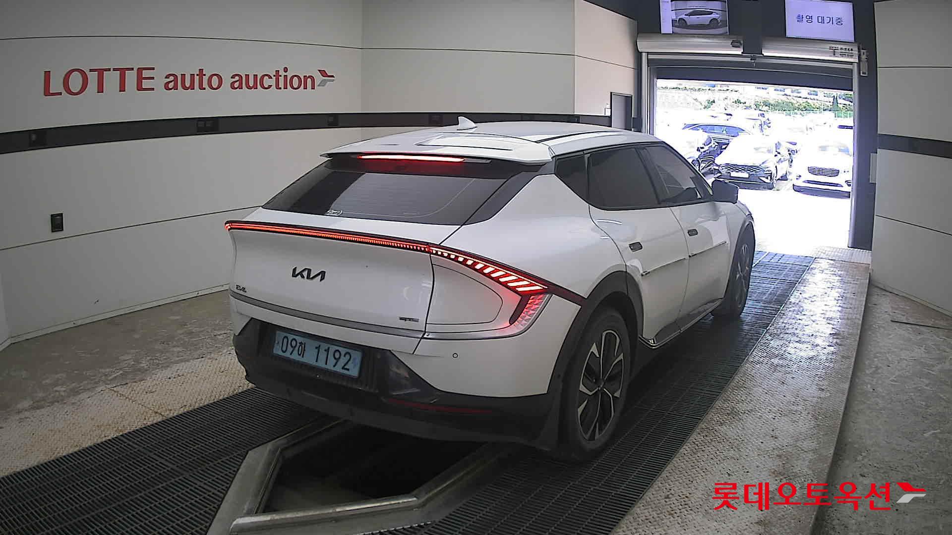 2022 - kia ev6
