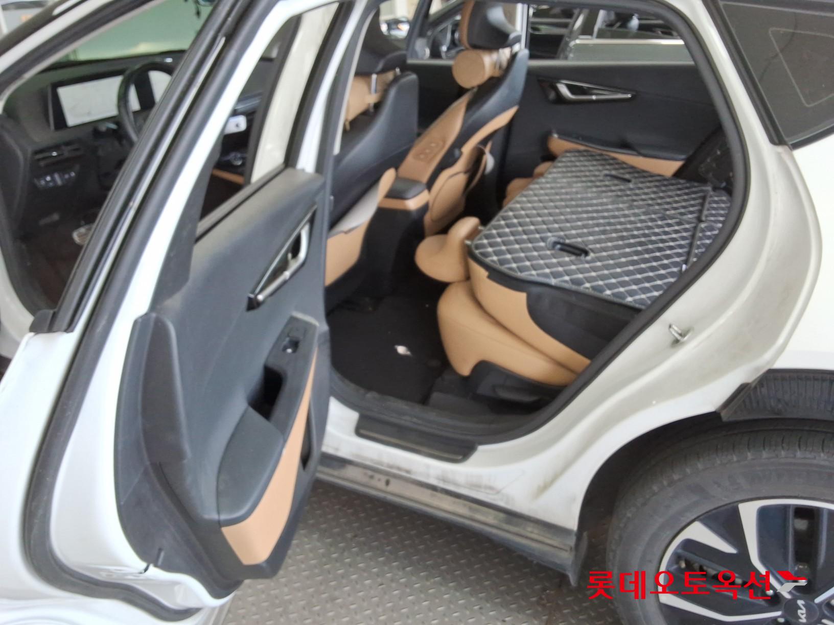 2022 - kia ev6