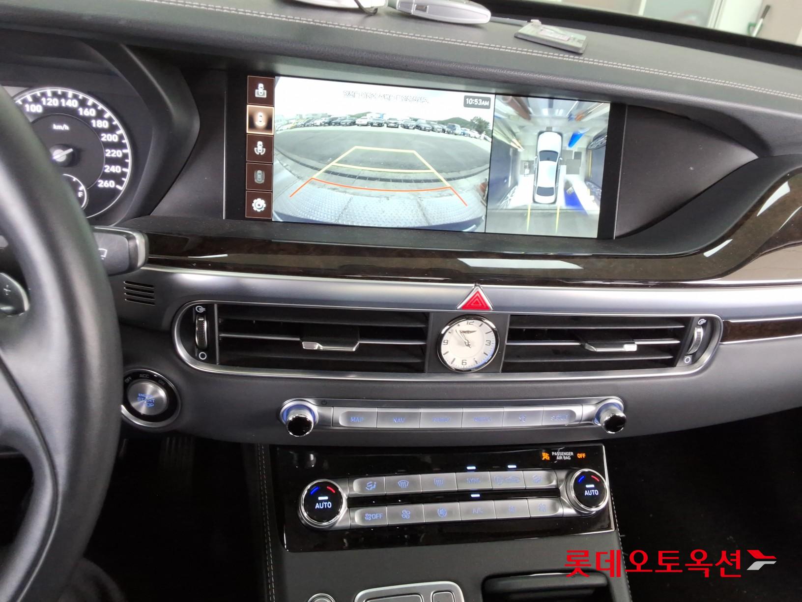 Genesis G90 - 33