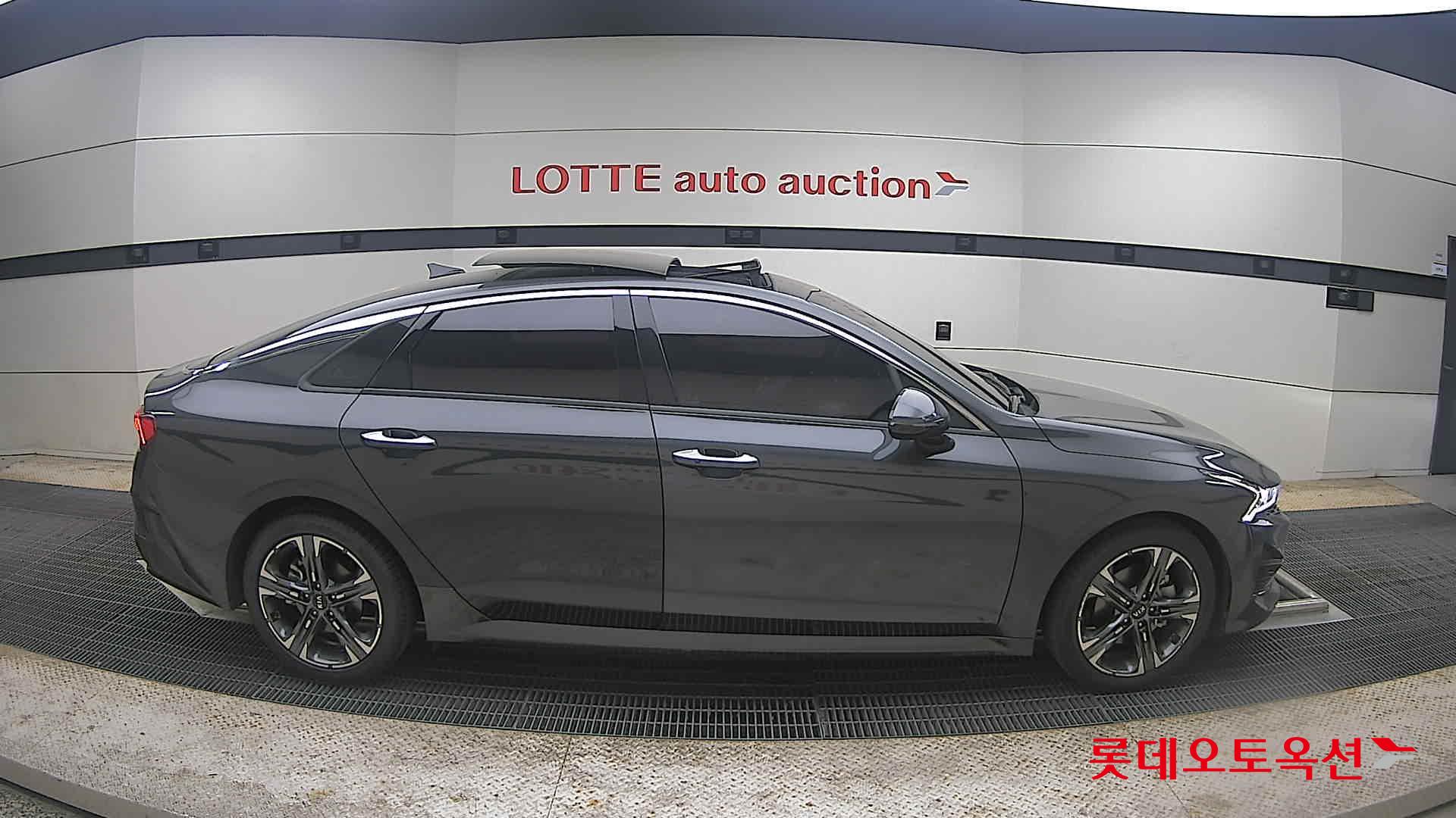 Kia K5 - 21