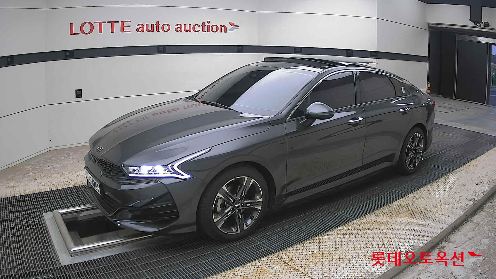 Kia K5 - 11