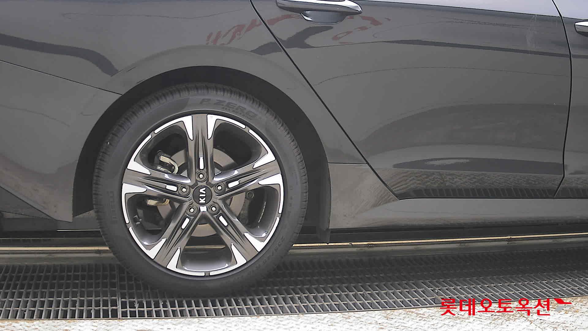 Kia K5 - 28