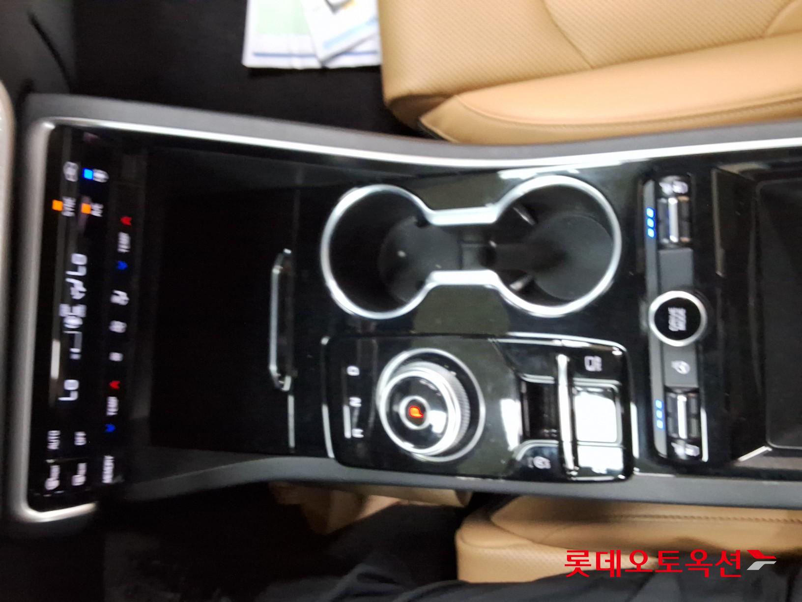 Kia K5 - 32