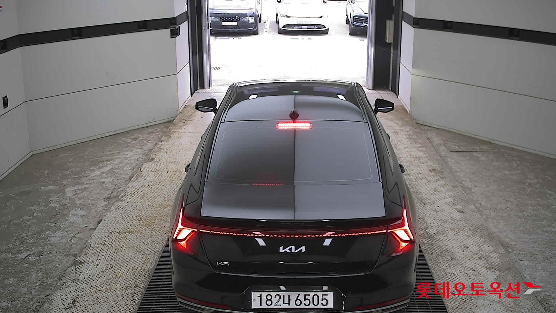 Kia K8 - 17