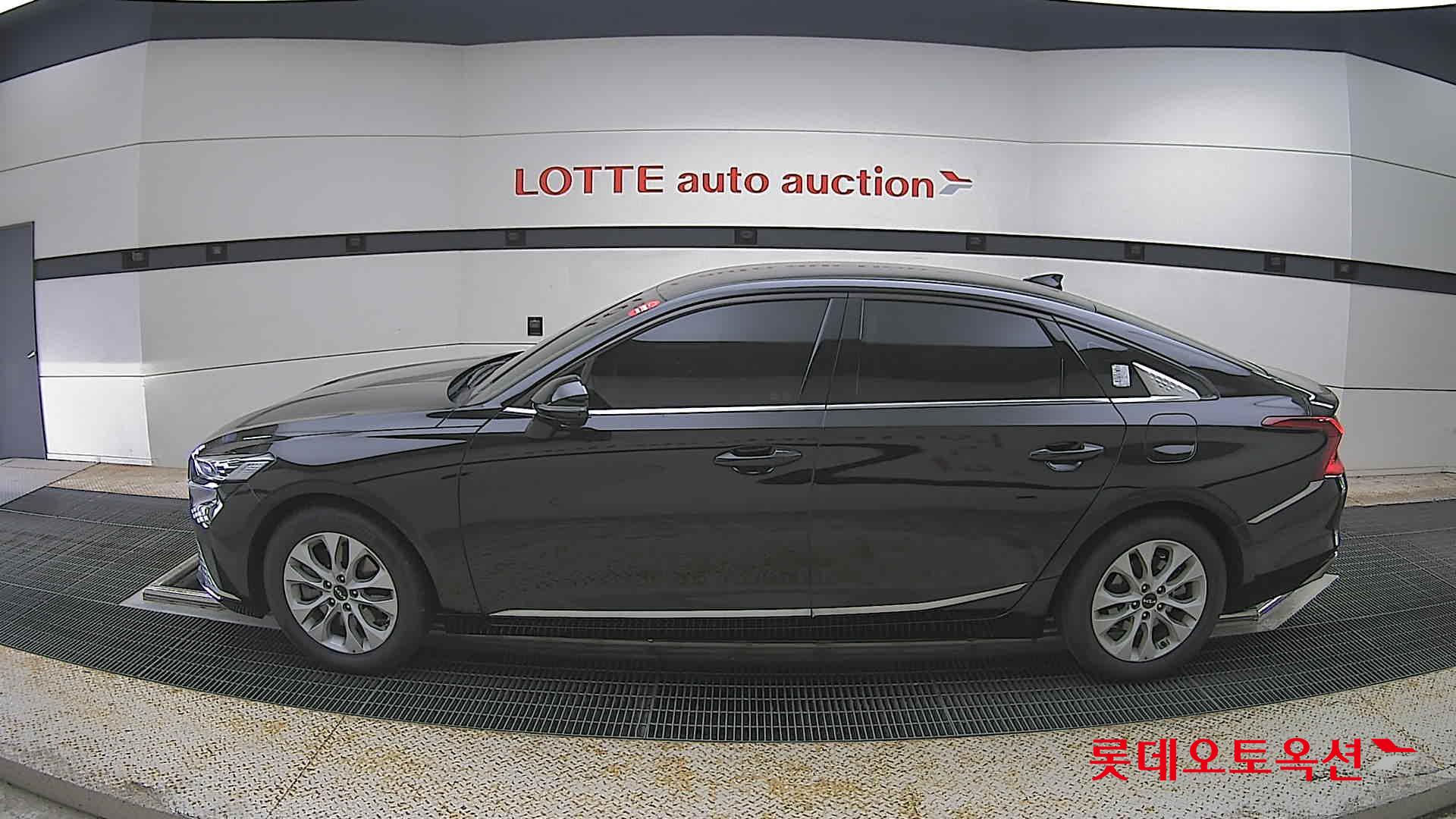 Kia K8 - 13